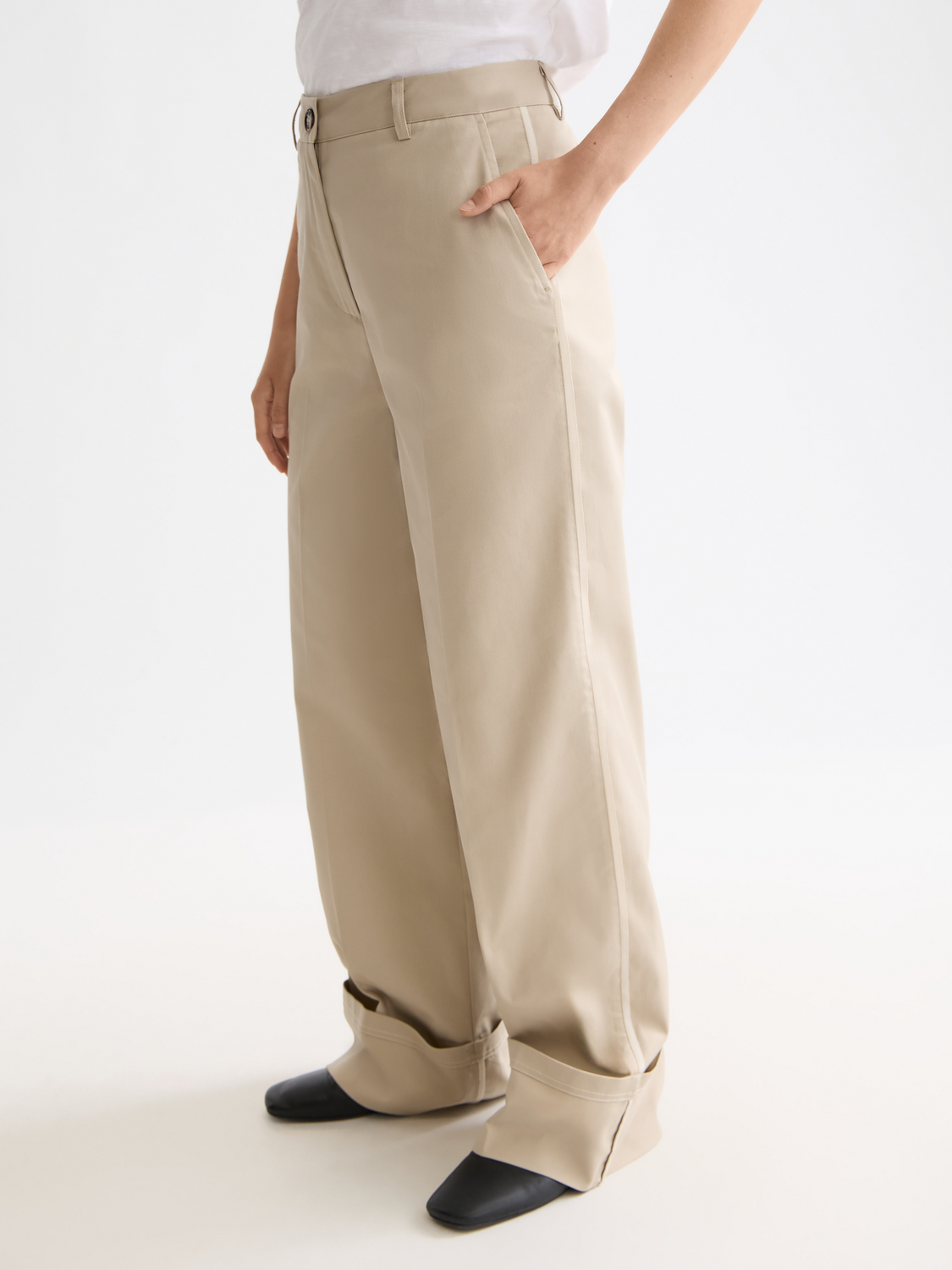 Luca high rise wide leg cuff chino pant