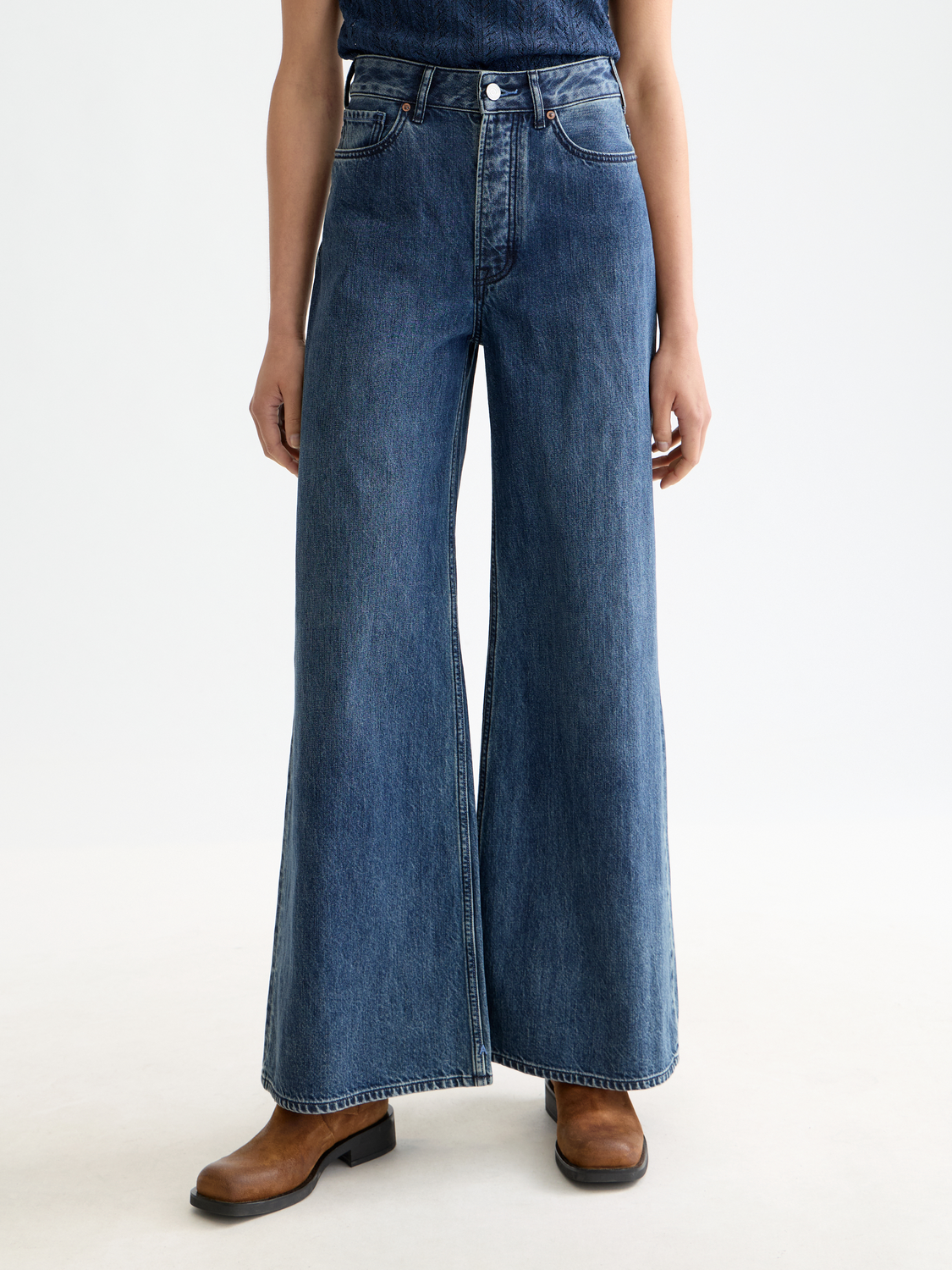 The Wave wide leg denim