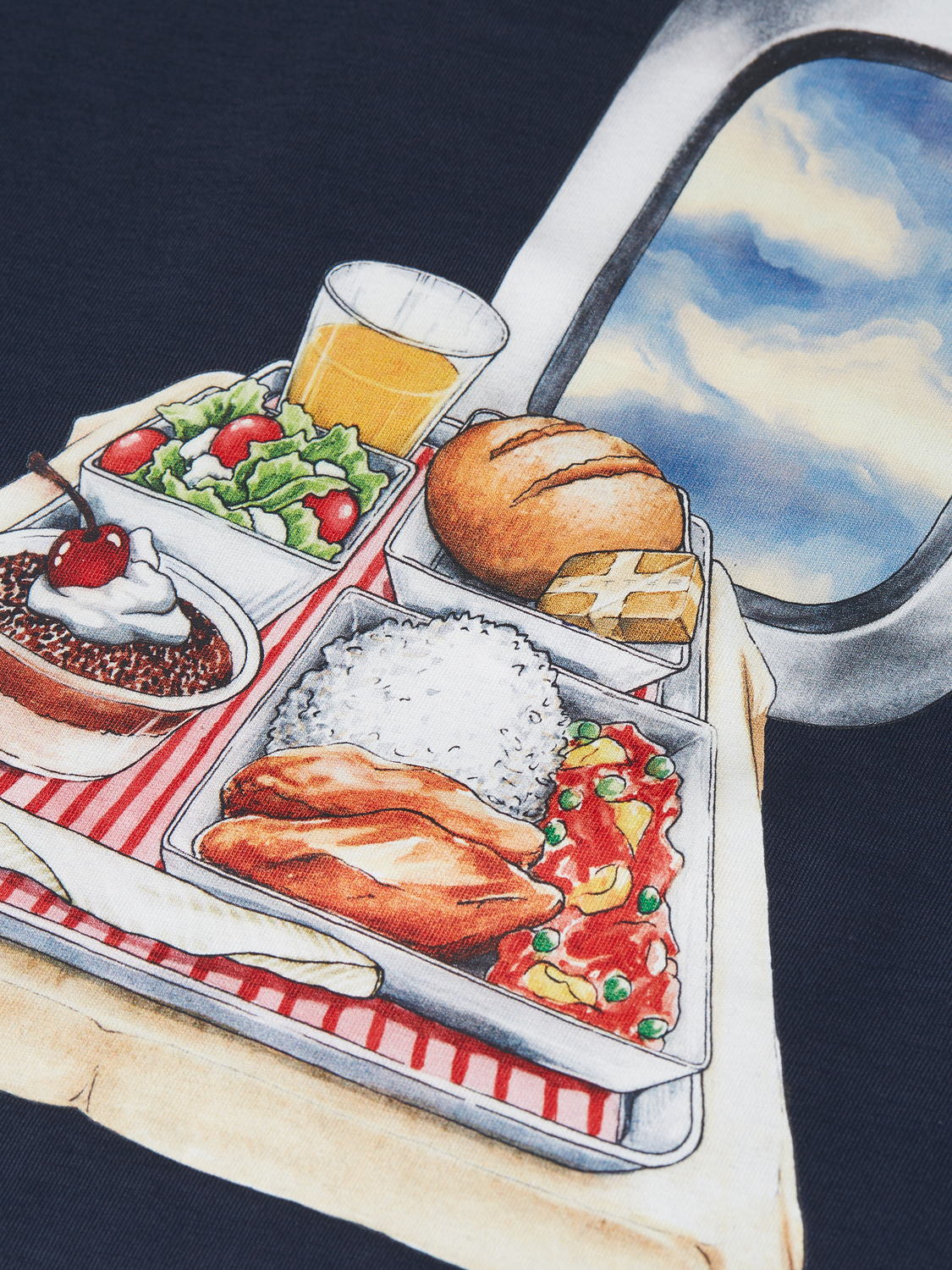 GRAPHIC TEE