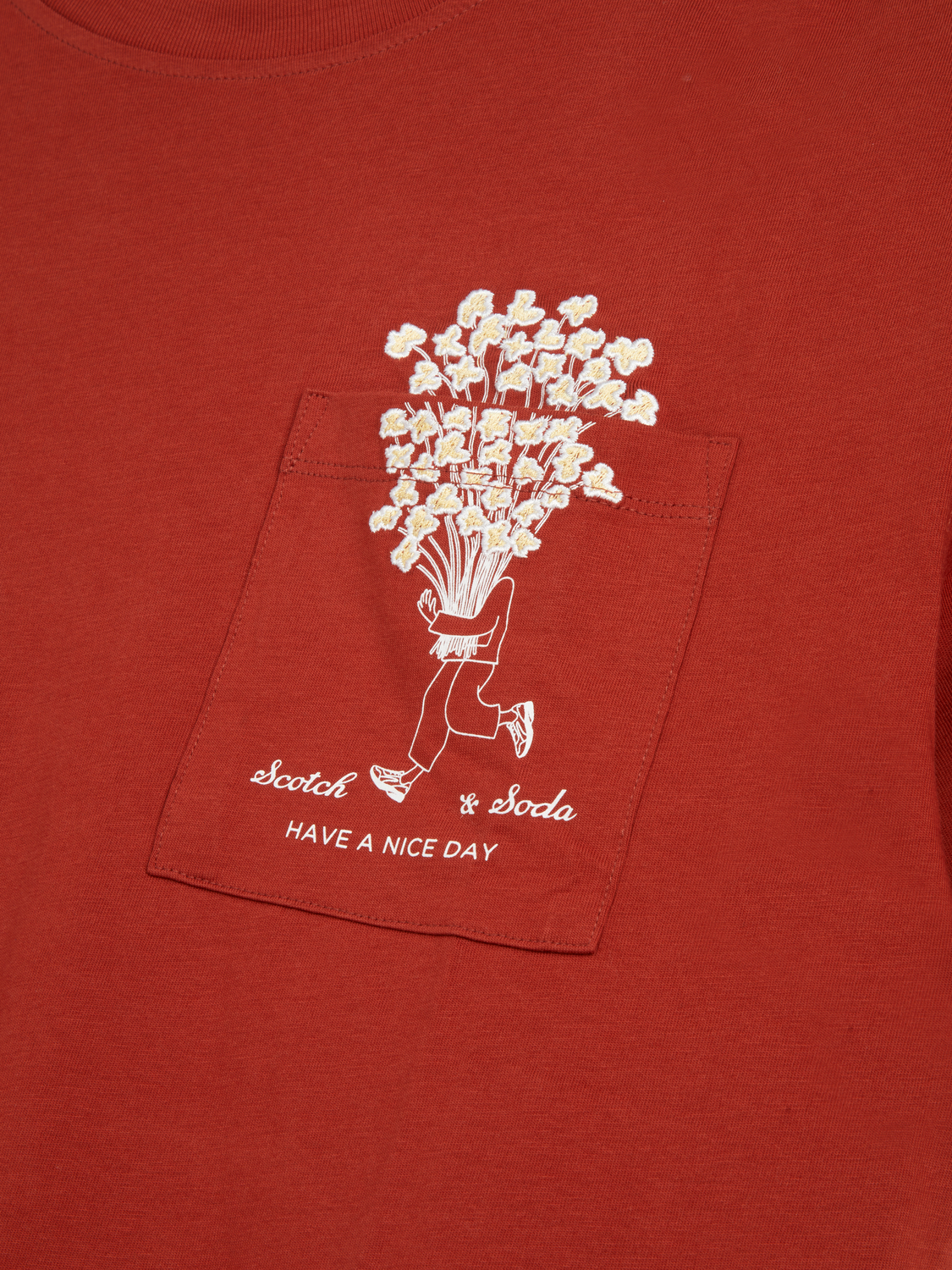 GRAPHIC TEE