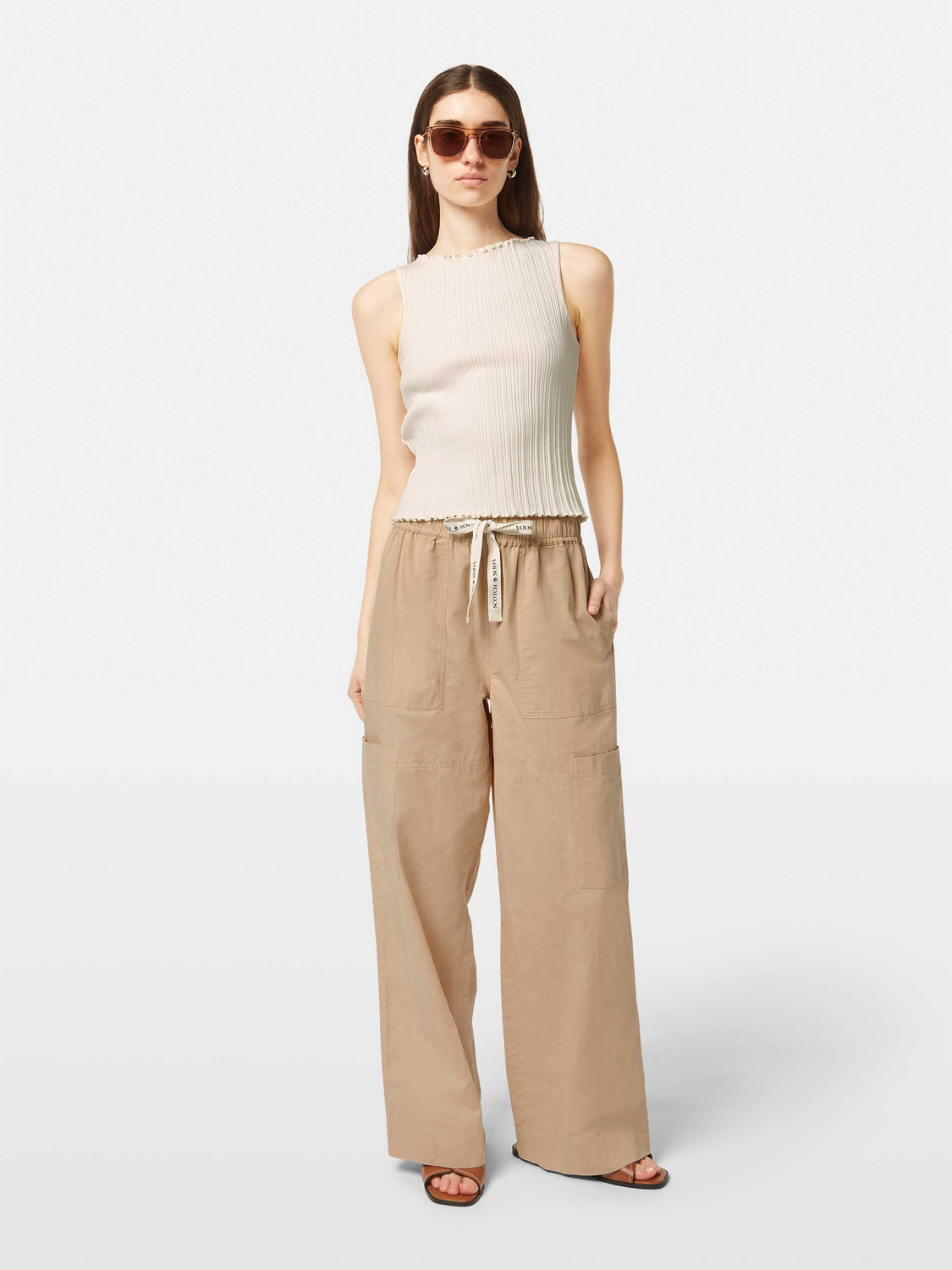 Structured Rib Tank