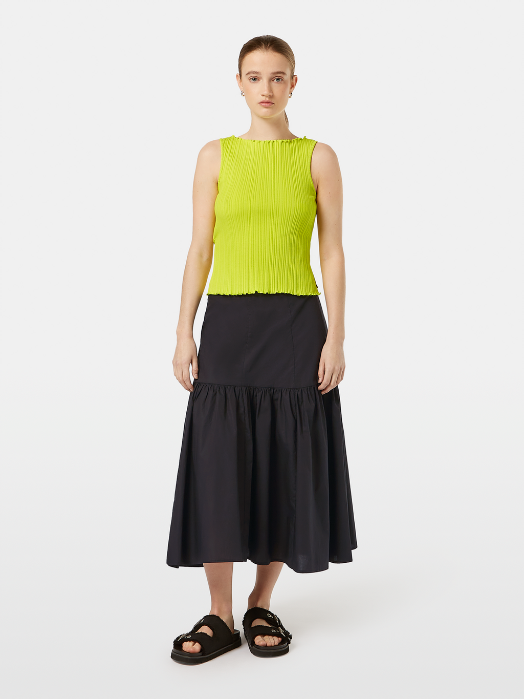 Structured Rib Tank