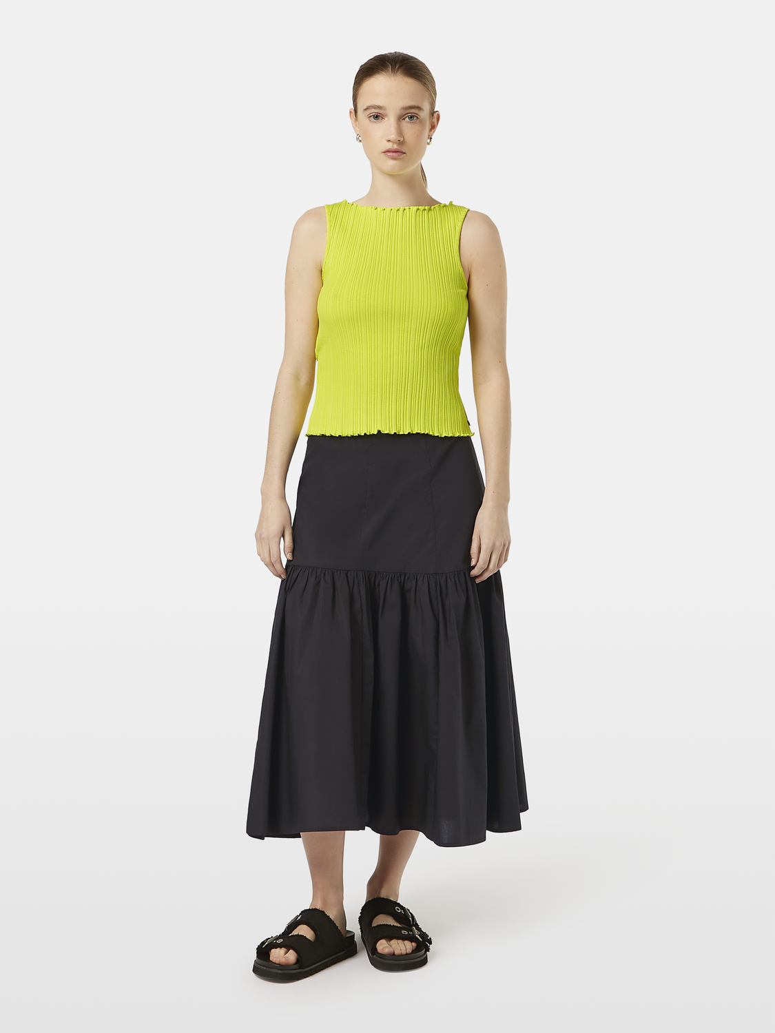 Structured Rib Tank