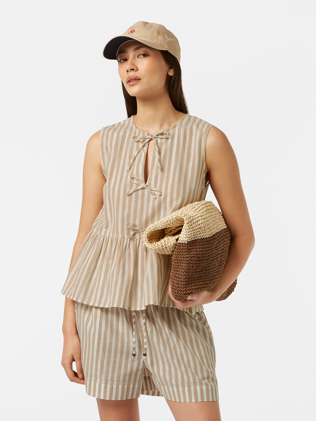Bow Details Top