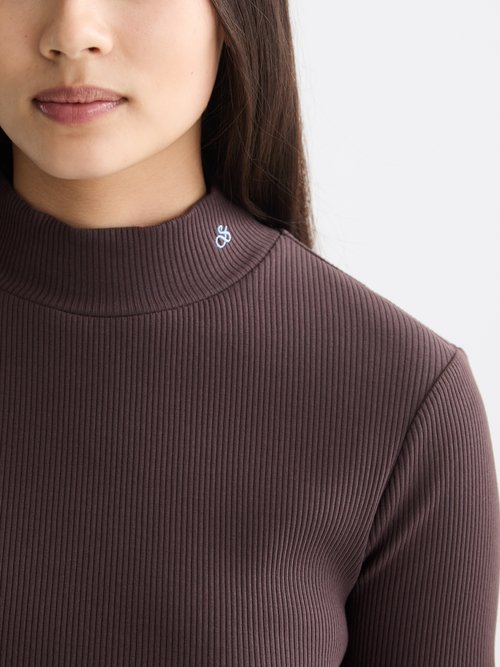 Mock neck rib T-shirt