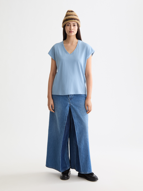 Slub V-neck T-shirt