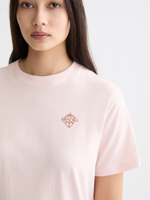 Regular fit T-shirt with chest artwork