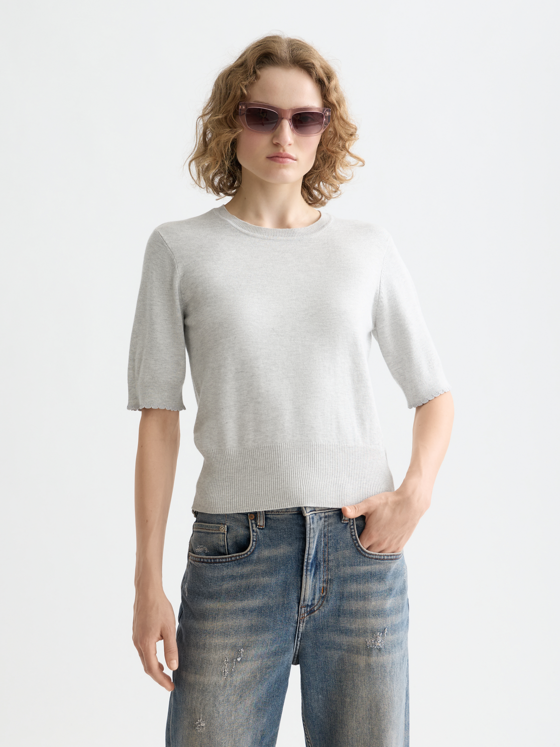 Crew neck short sleeve pullover