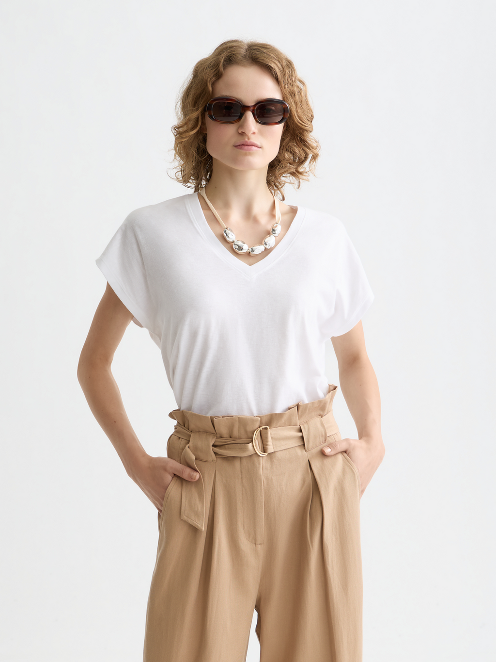 Essentials V-neck t-shirt - WHITE