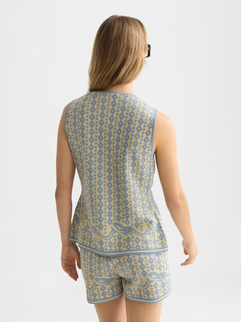 Jacquard knitted vest