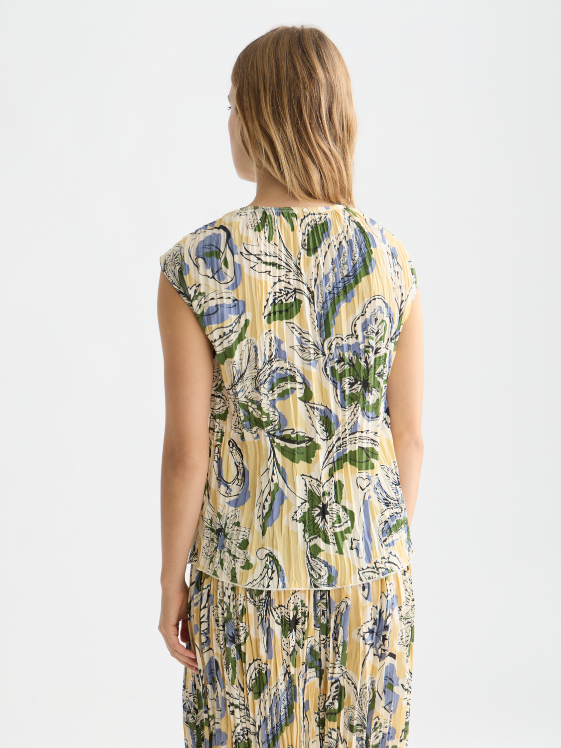 Printed pleat top