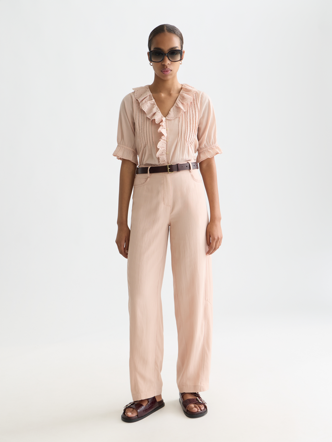 Short sleeve blouse with embroidered details