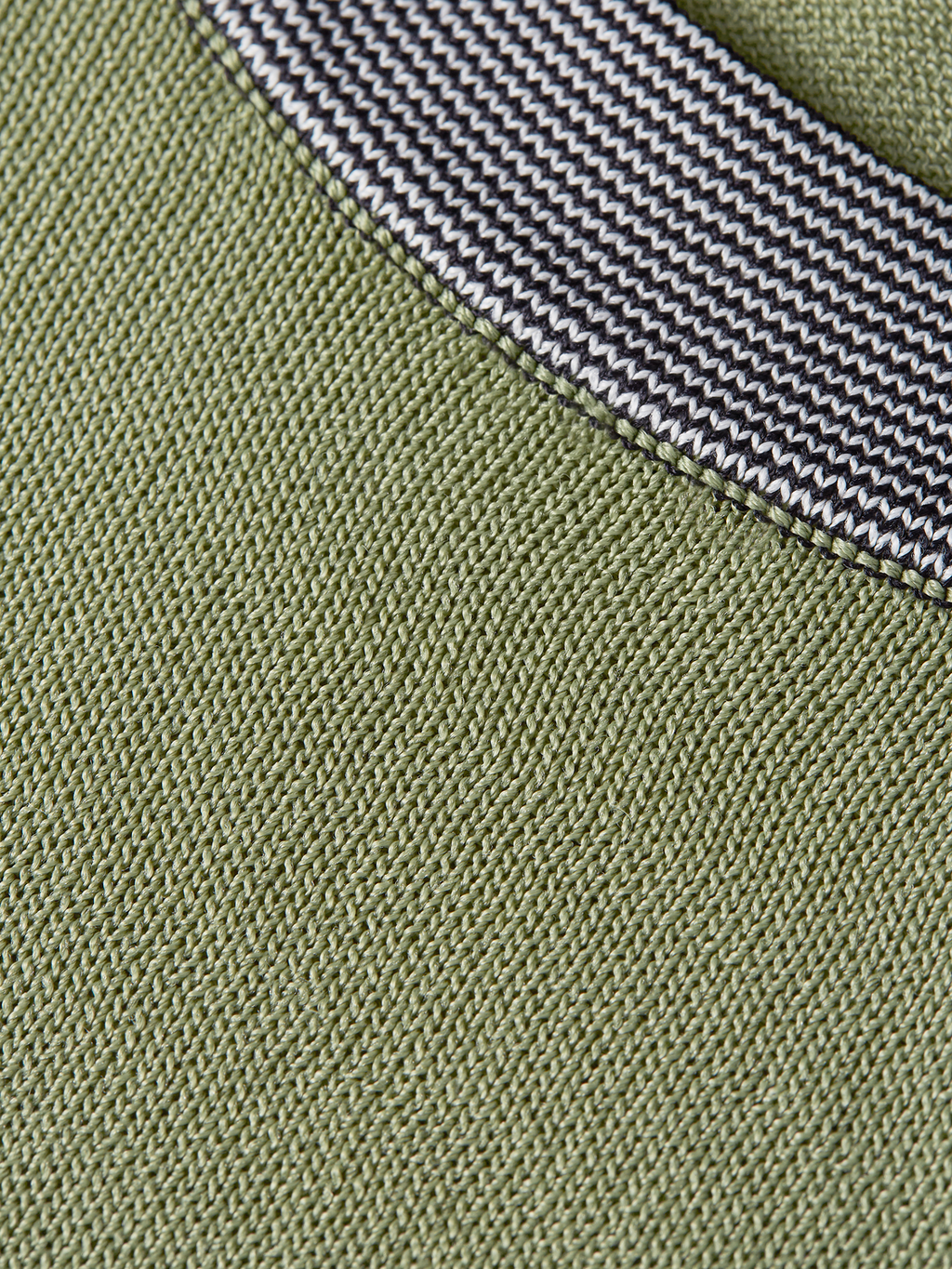 Stripe trim relaxed knitted vest