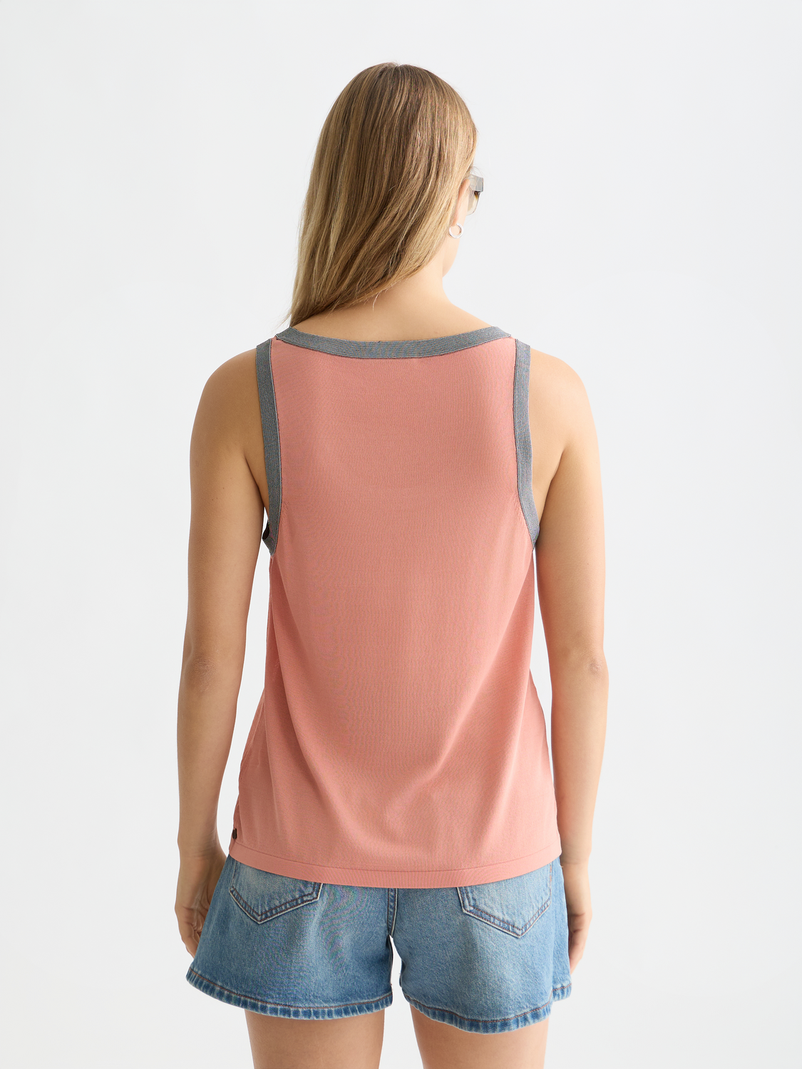 Stripe trim relaxed knitted vest