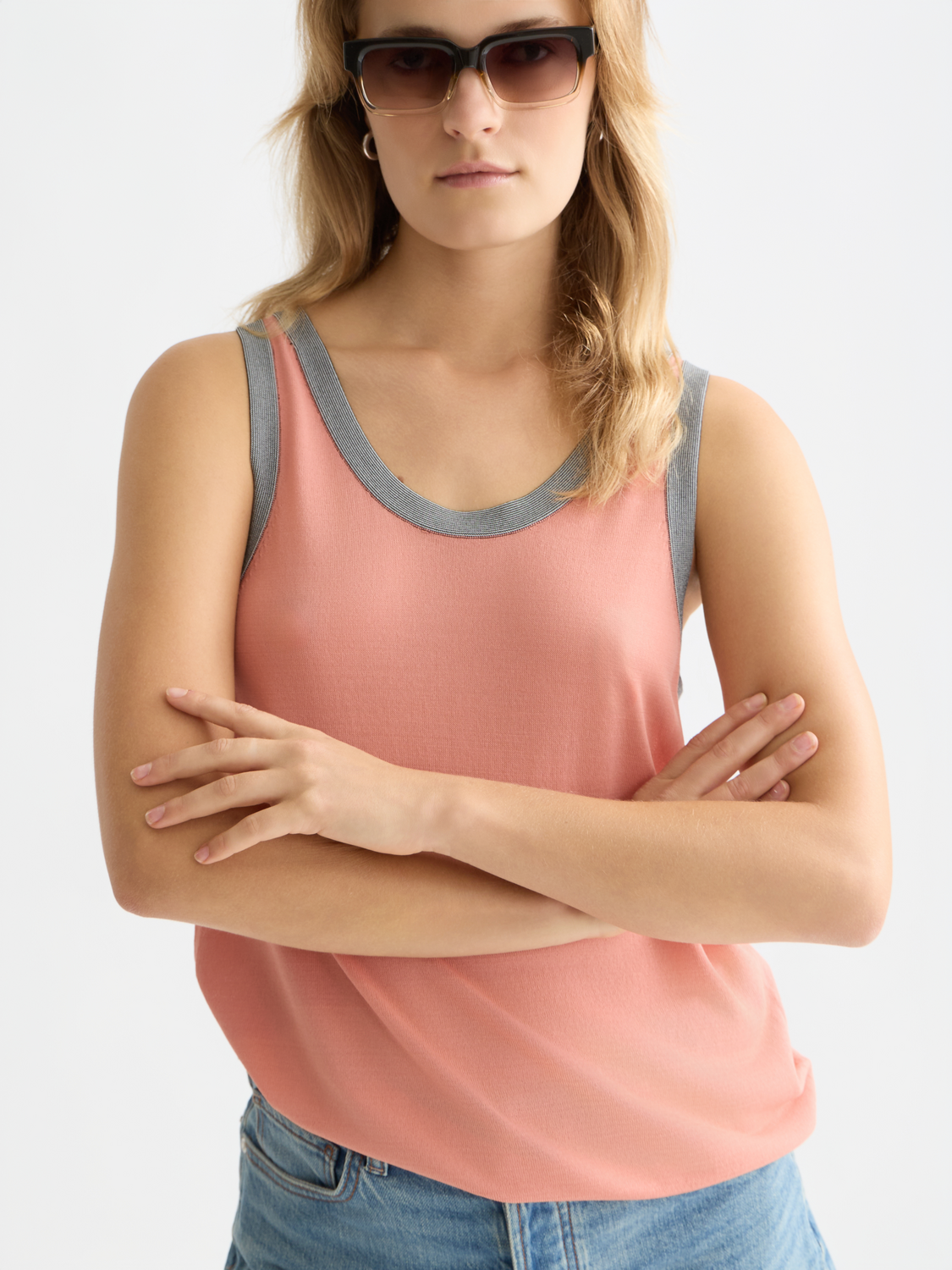 Stripe trim relaxed knitted vest