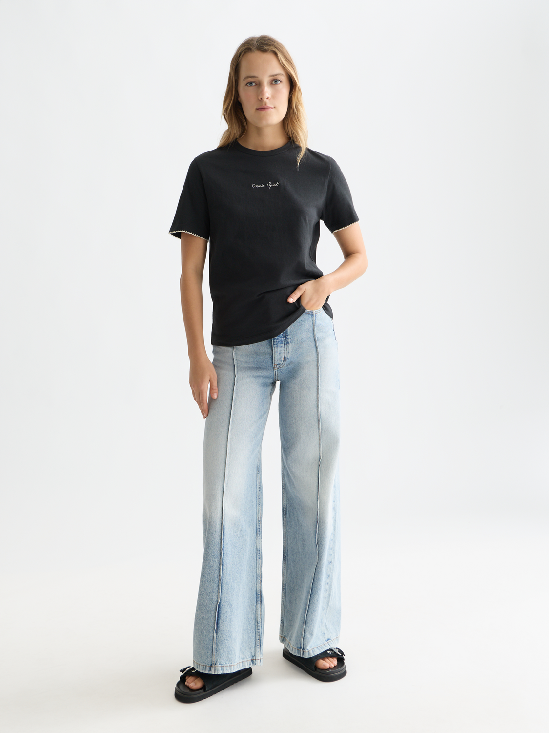 Embroidered slub regular-fit T-shirt