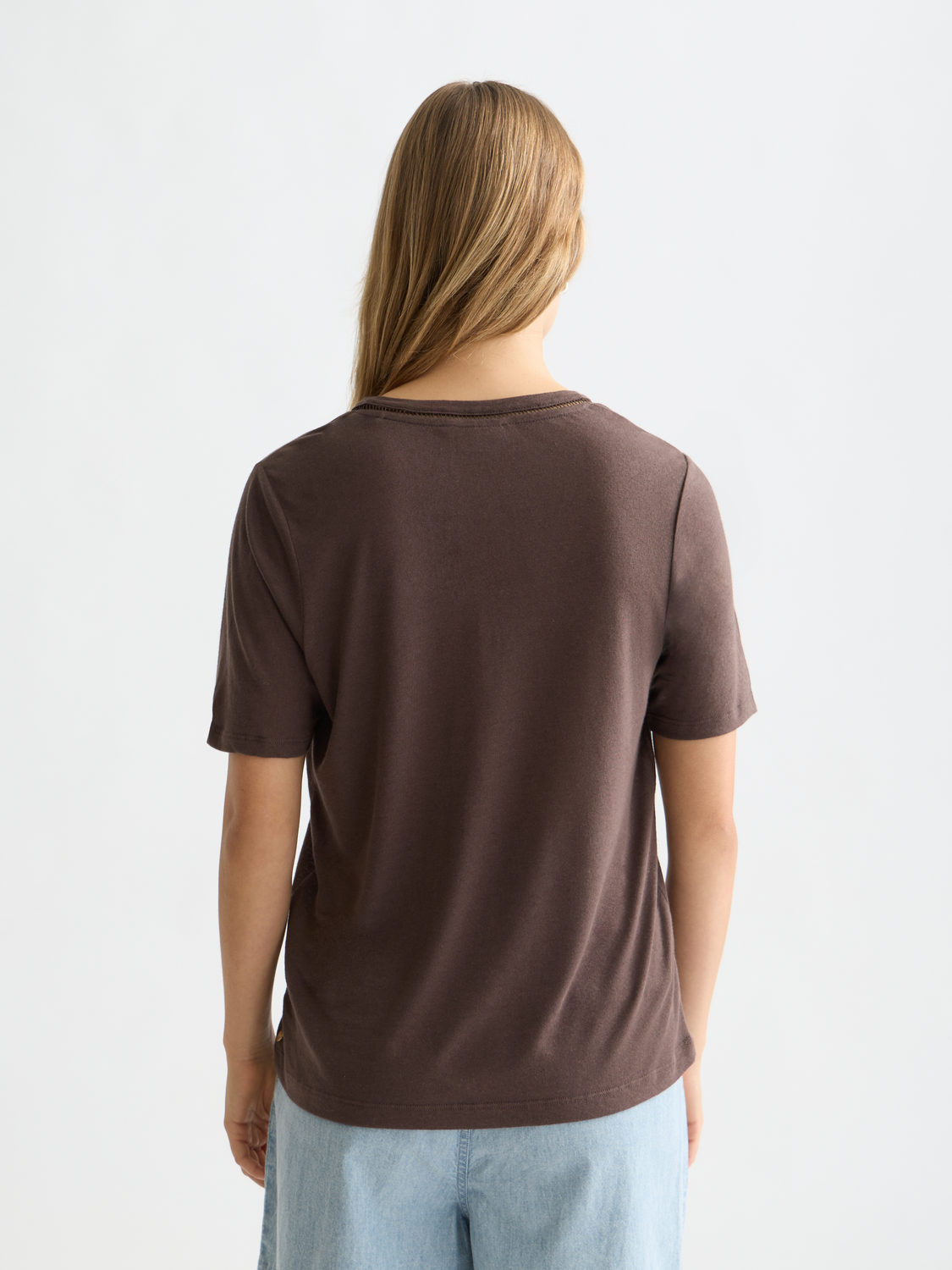 Linen V-neck T-shirt