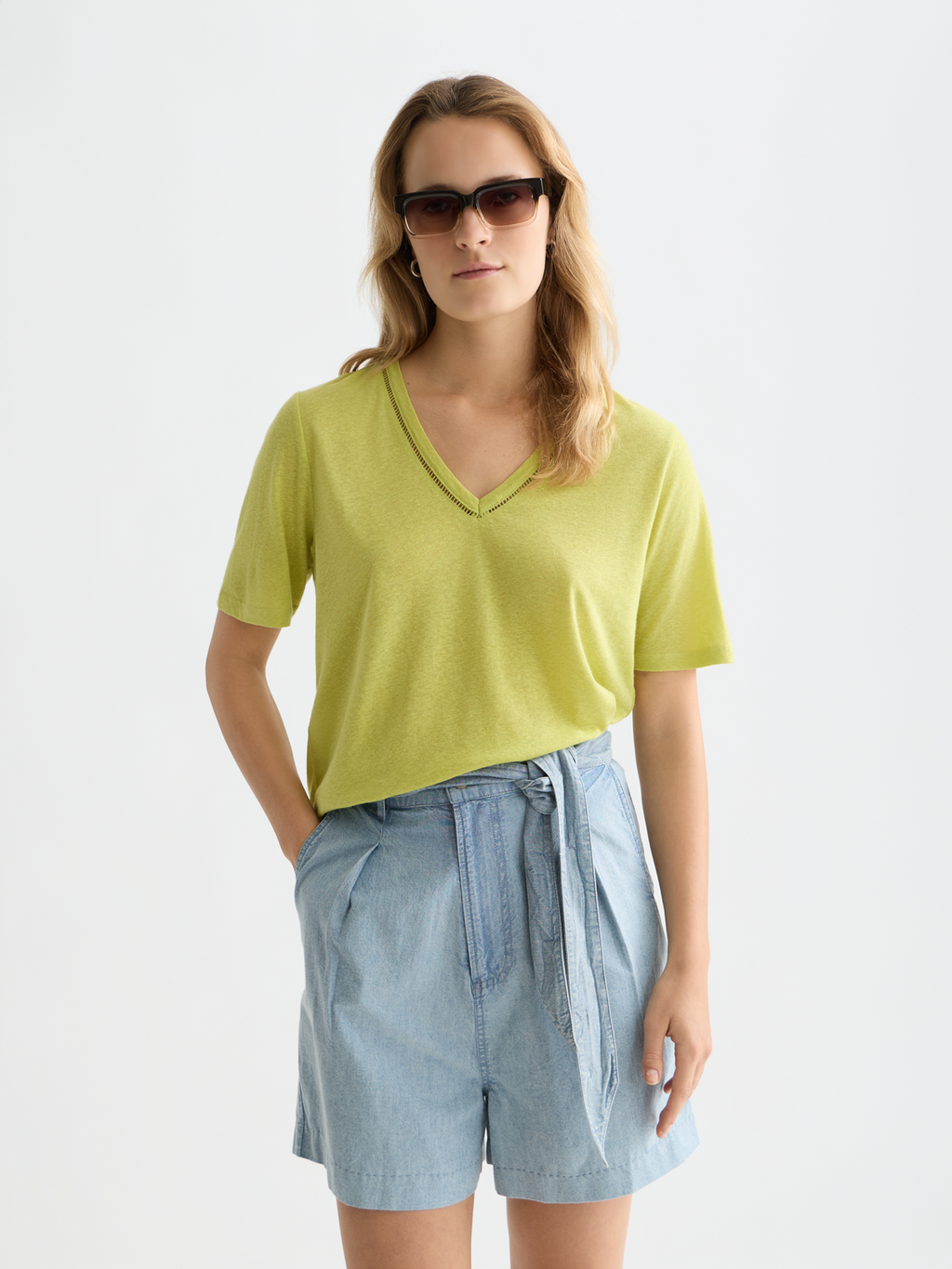 Linen V-neck T-shirt