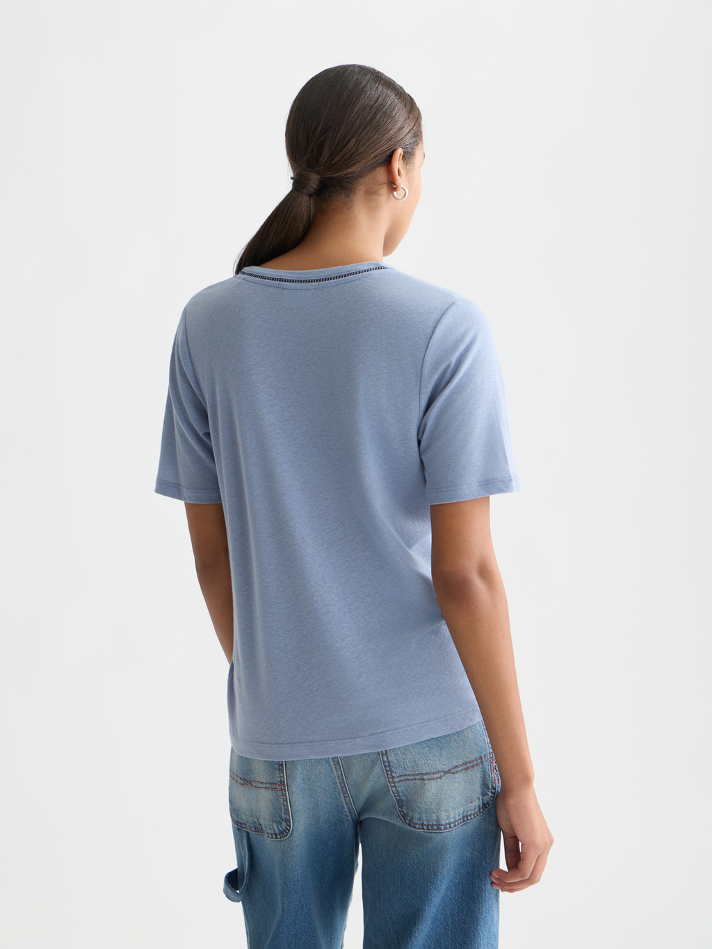 Linen V-neck T-shirt