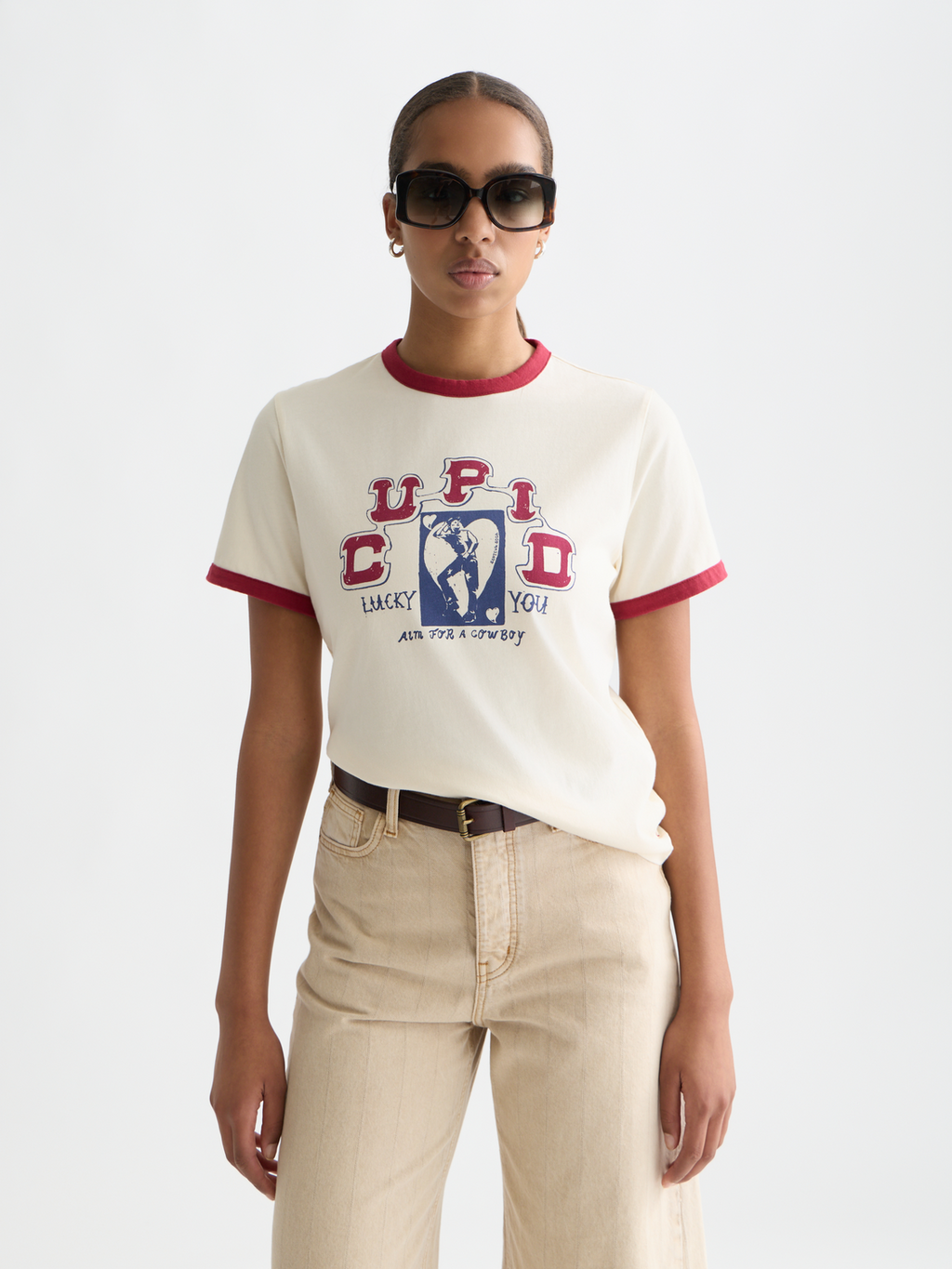 T-shirt with contrast binding