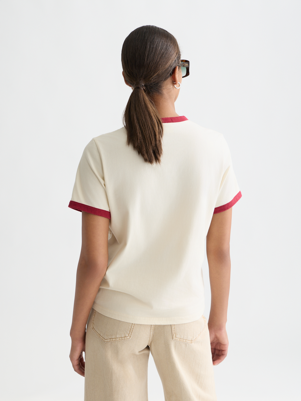 T-shirt with contrast binding