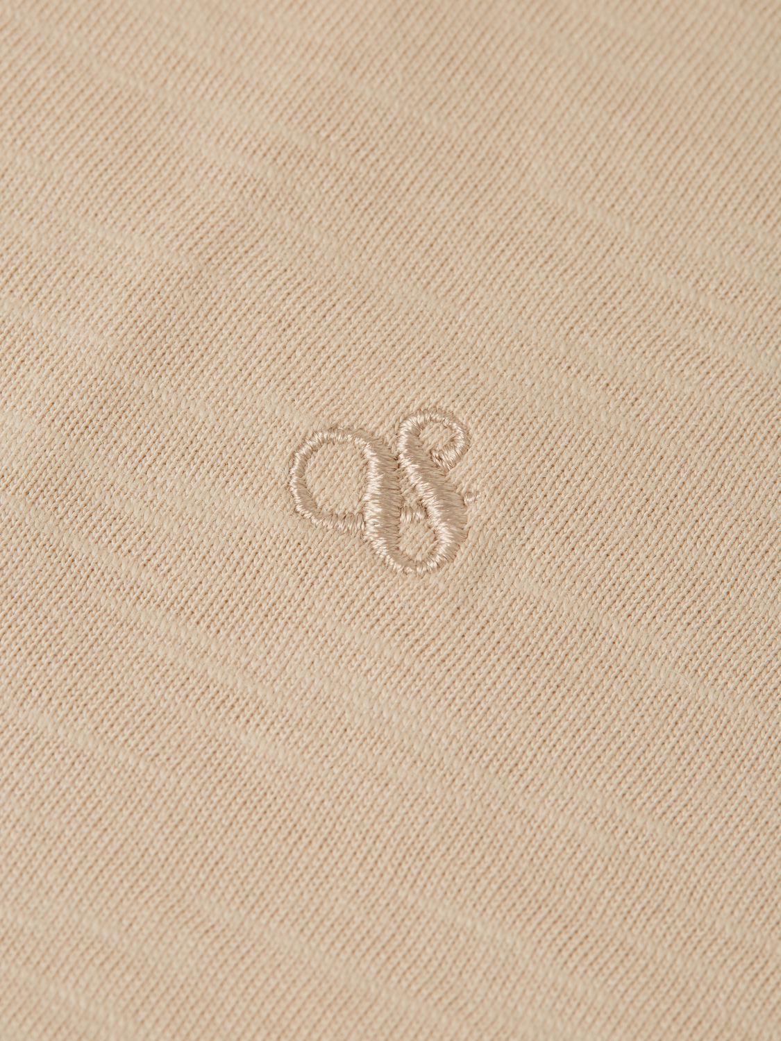 Ampersand embroidery V-neck T-shirt