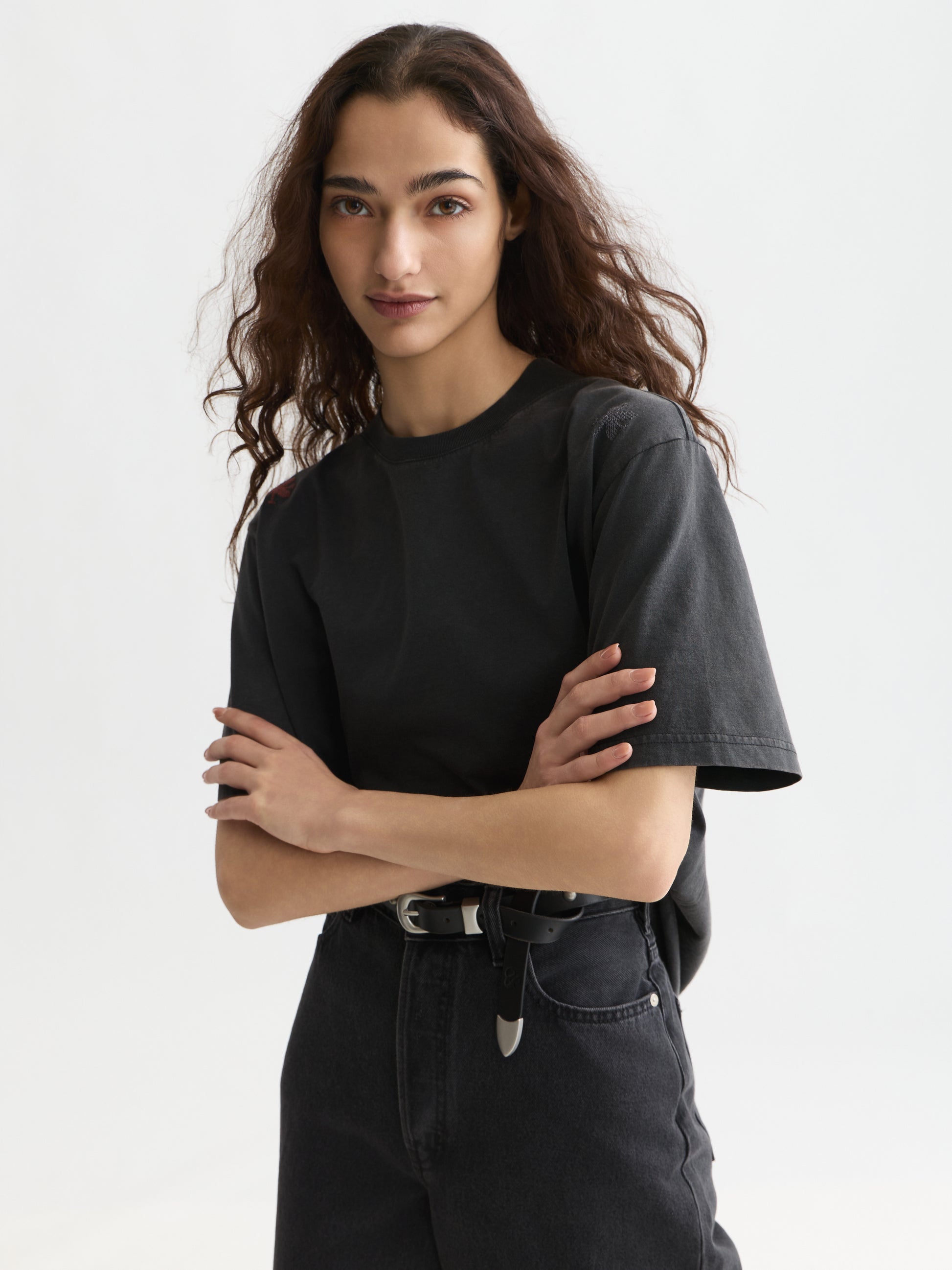 Embroidered washed loose t-shirt
