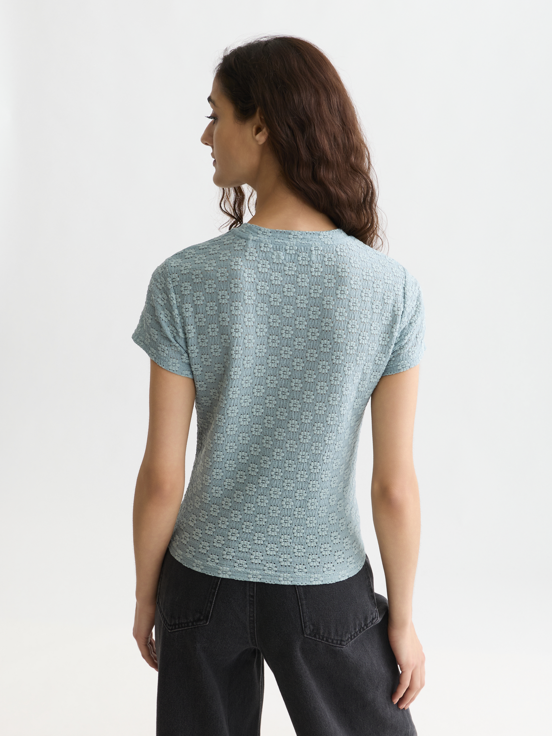 Open structure slim T-shirt