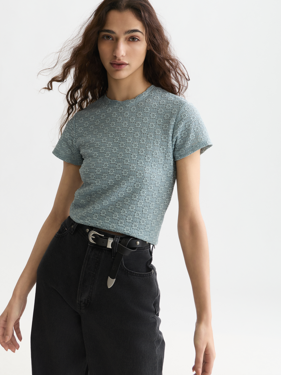 Open structure slim T-shirt