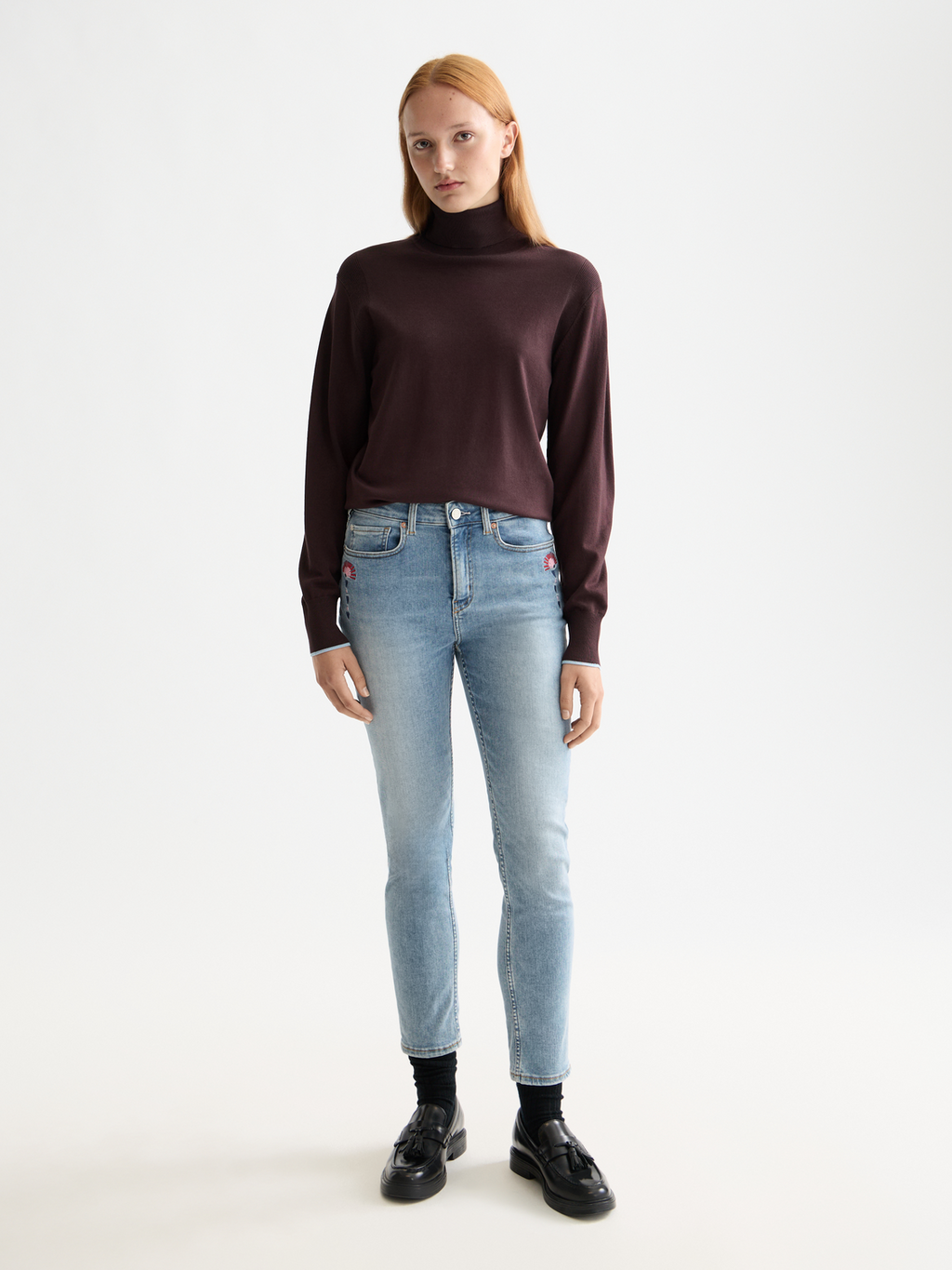 Relaxed roll neck pullover