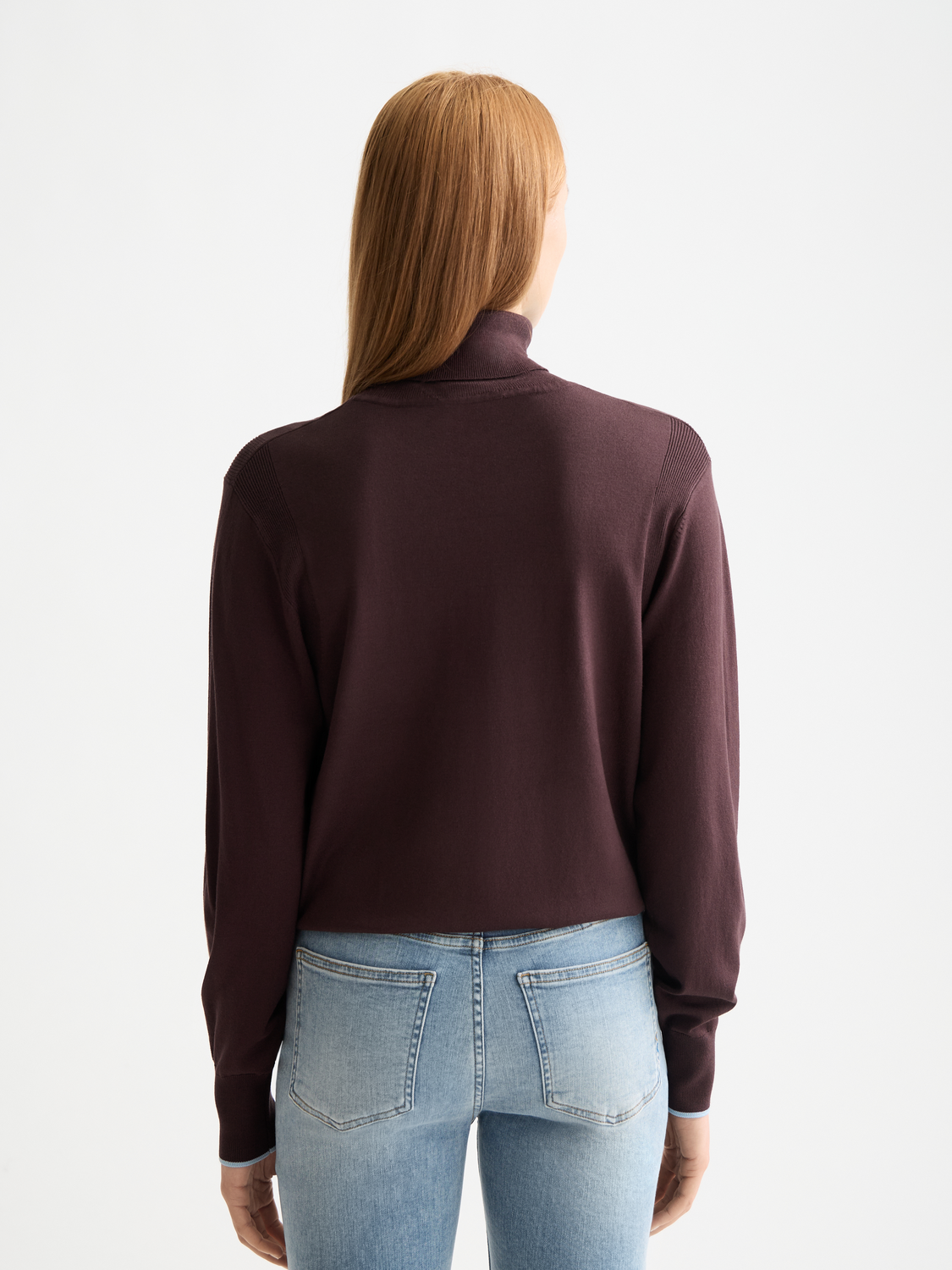 Relaxed roll neck pullover