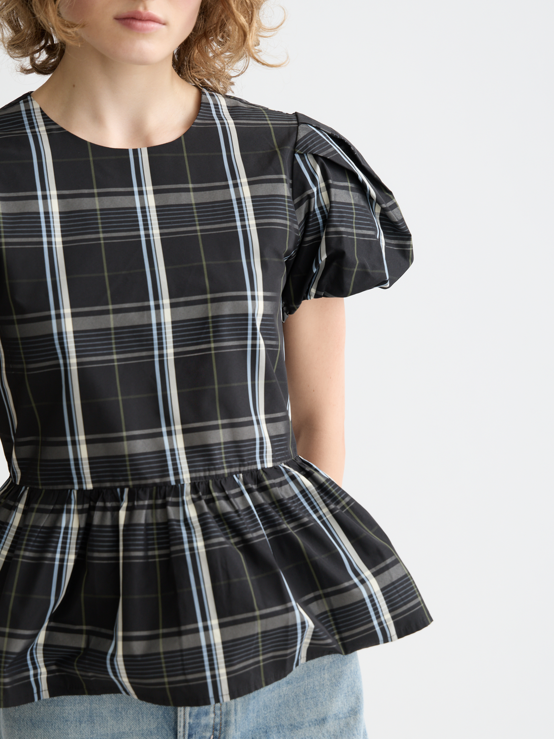 Cap sleeve taffeta top with peplum