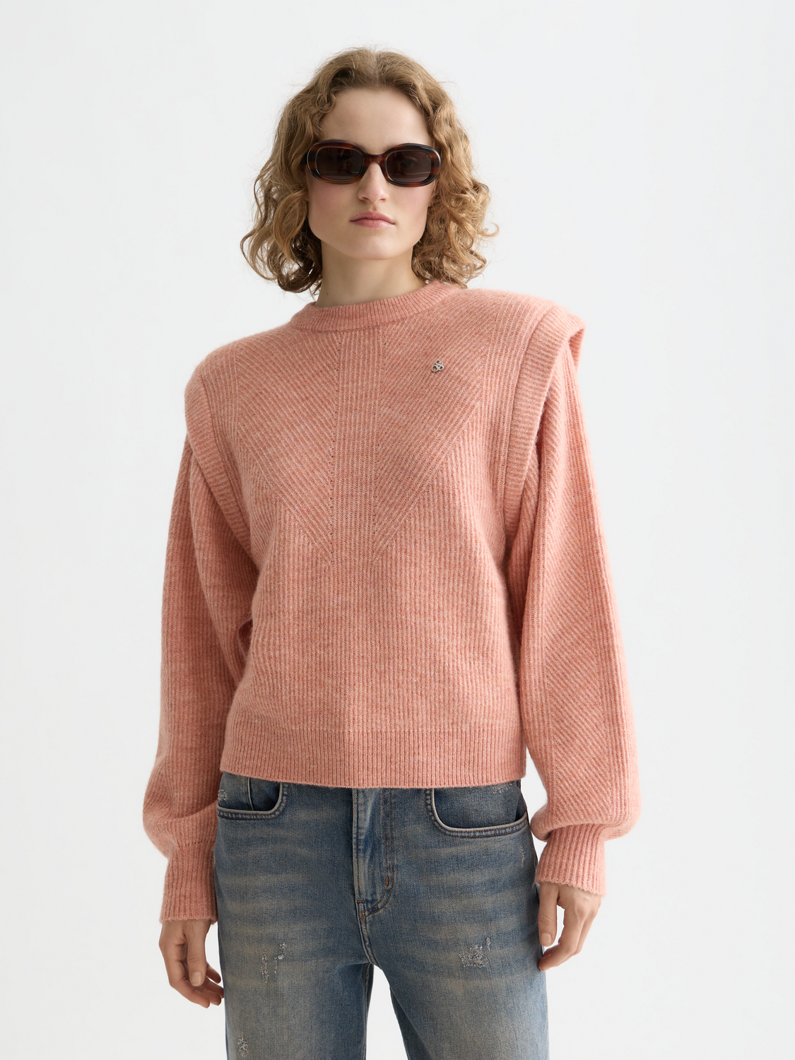 Shoulder detail crew neck pullover
