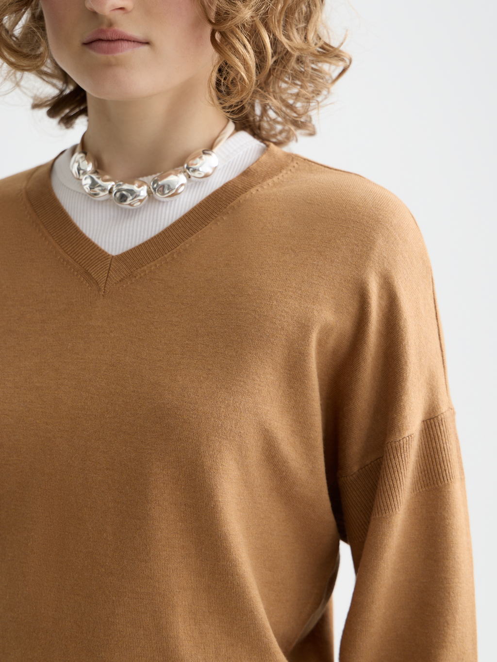 Essentials V-NECK RELAXED PULLOVER - TOBACCO MELANGE