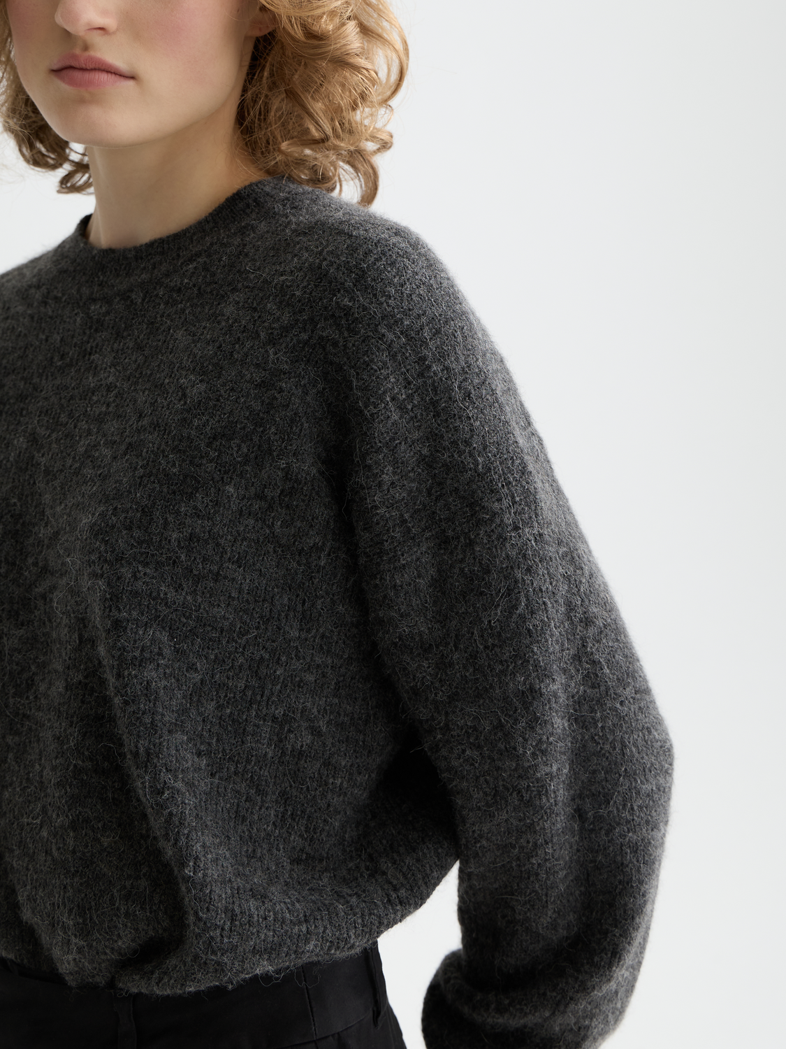 Essentials fuzzy crewneck pullover - CHARCOAL MELANGE