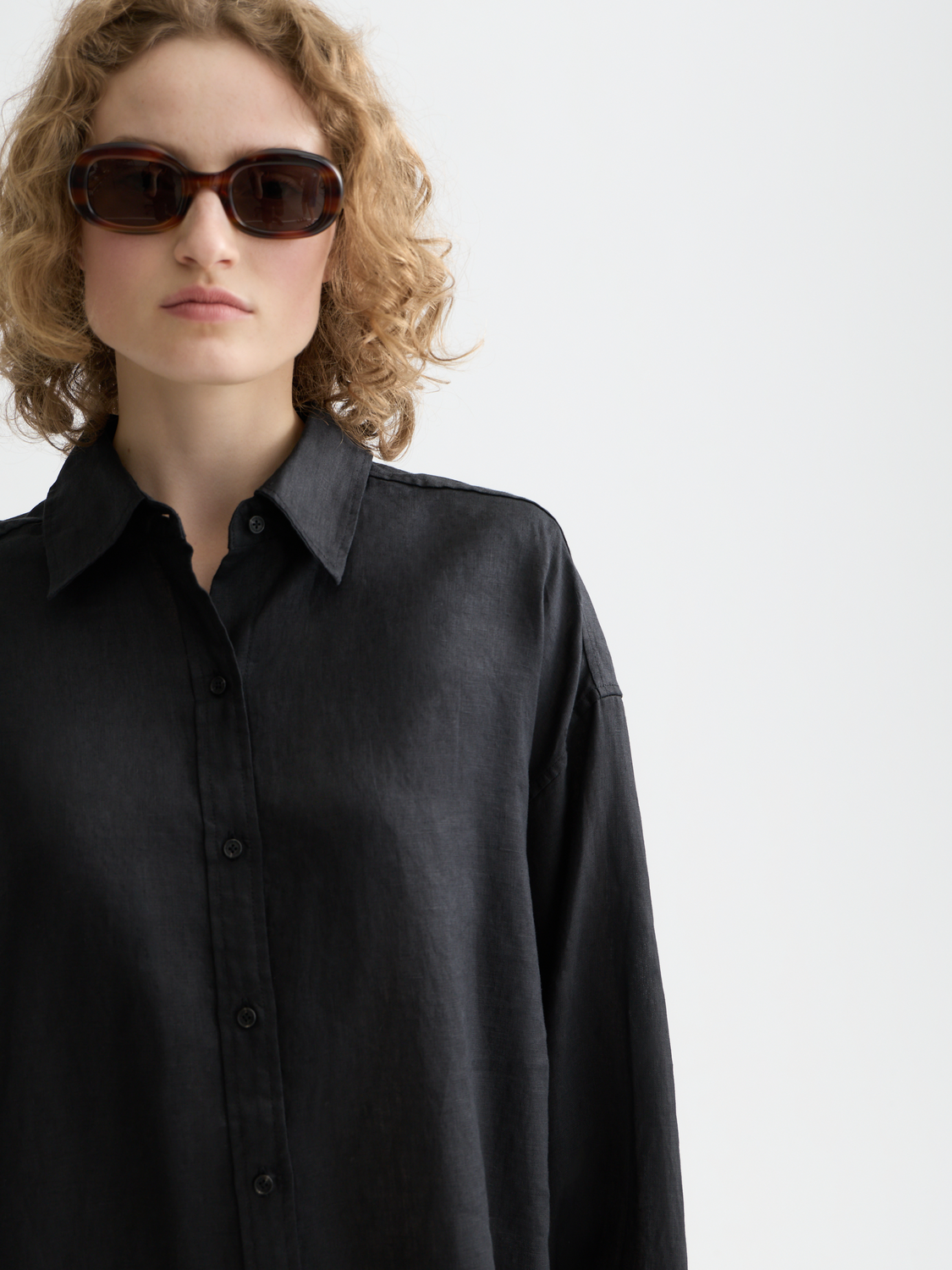 ESSENTIALS LINEN SHIRT - BLACK