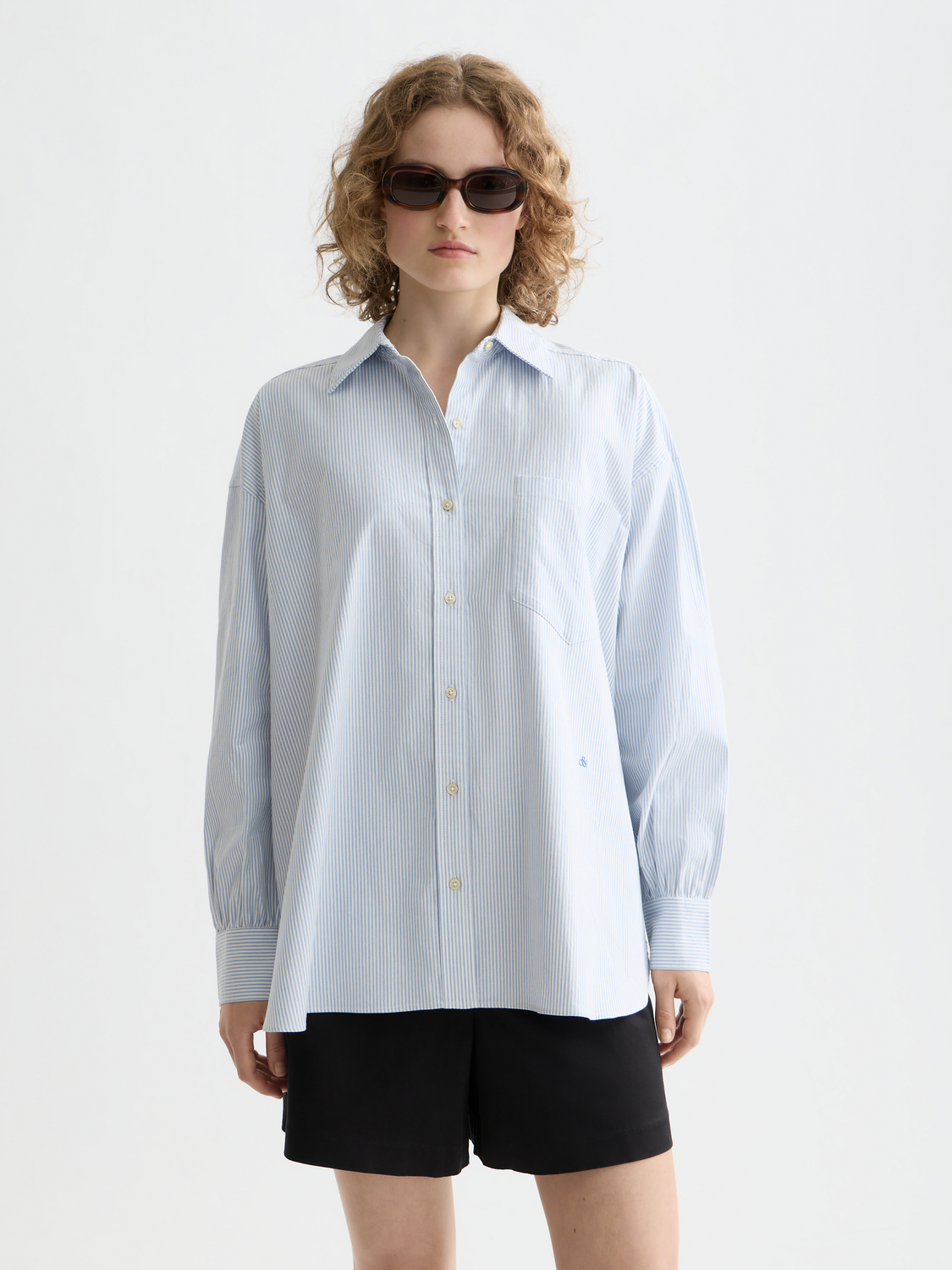 Essentials GIRLFRIEND OXFORD STRIPES SHIRT