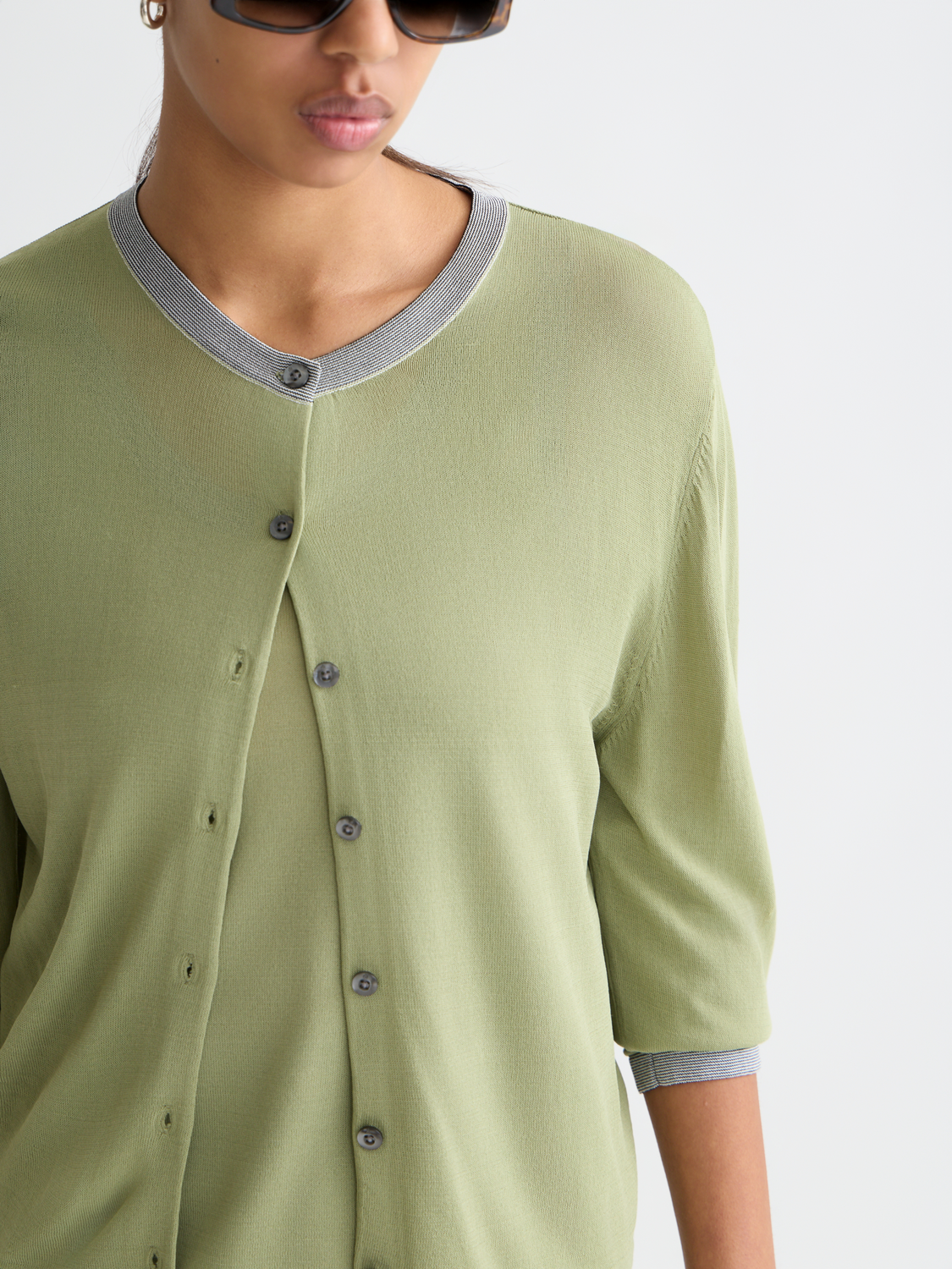 Stripe trim relaxed cardigan