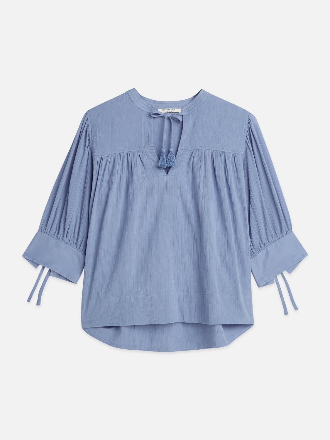 Relaxed blouse with gathers
