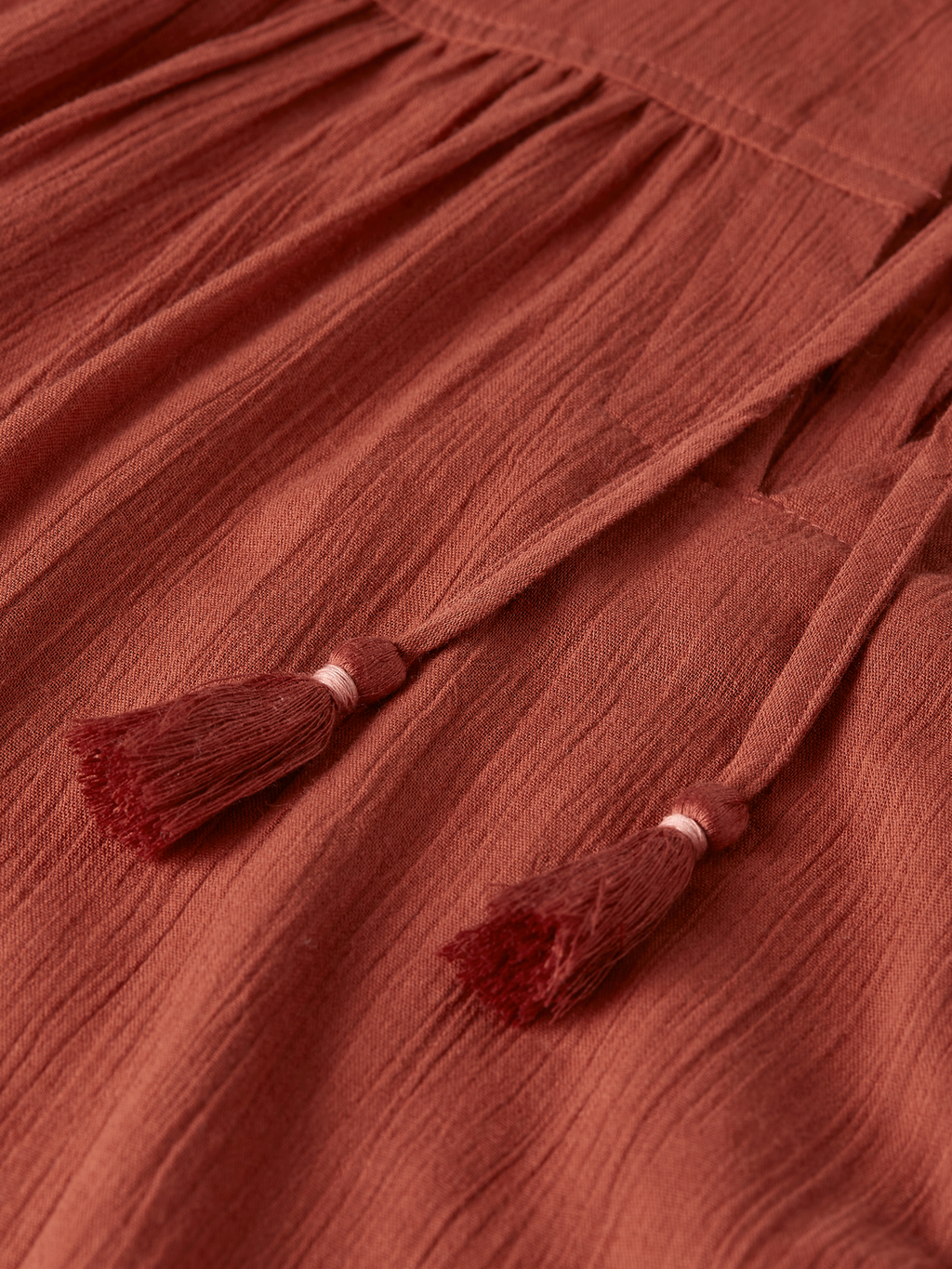 Relaxed blouse with gathers