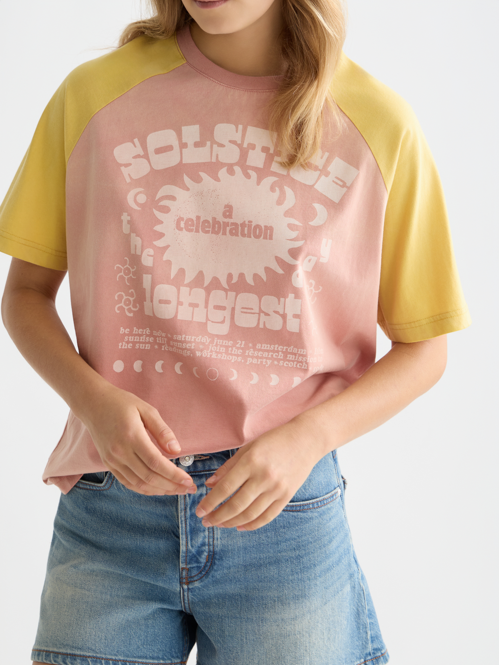 Raglan artwork loose-fit T-shirt