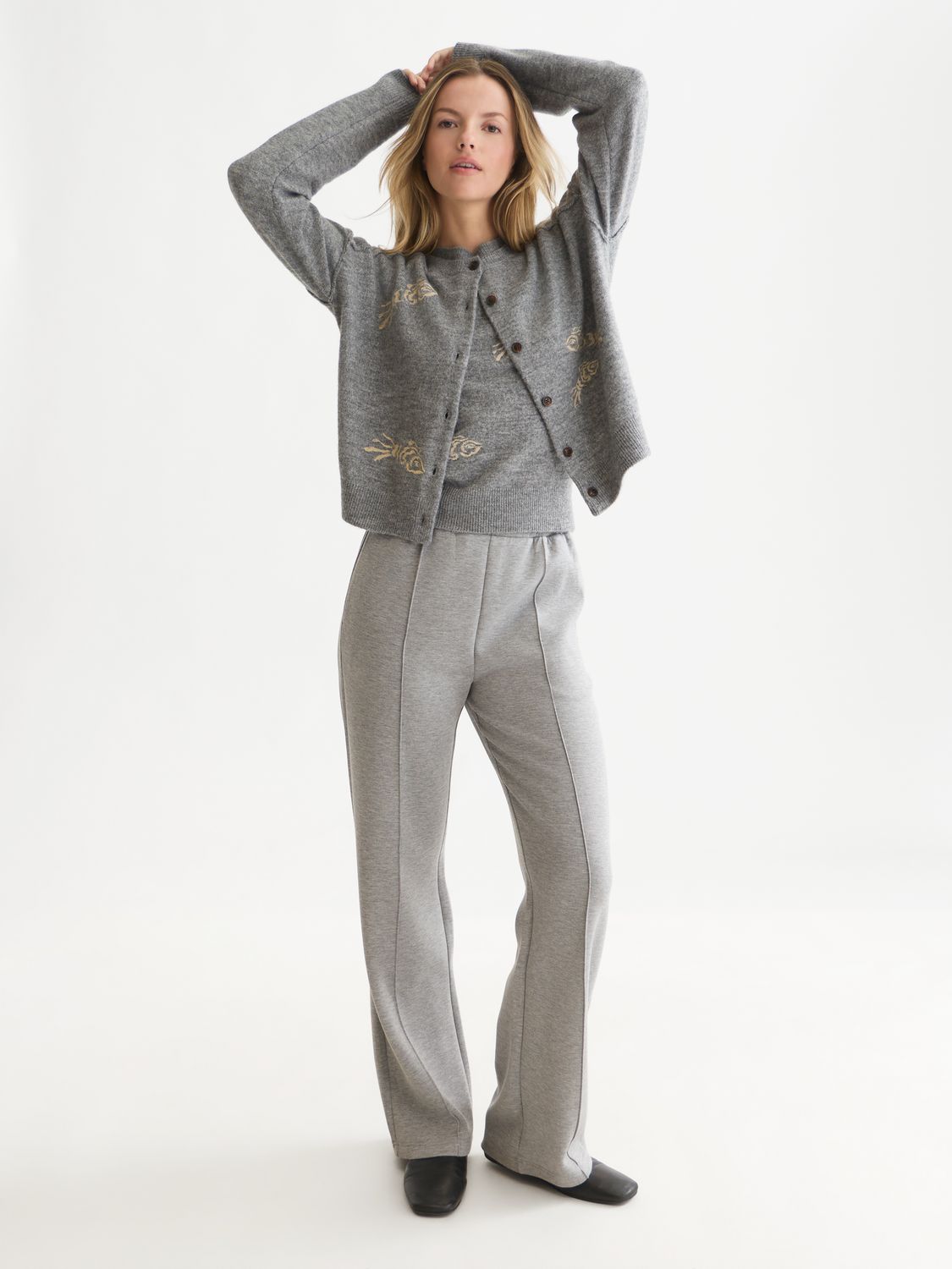 Embroidered Crewneck Boxy Cardigan