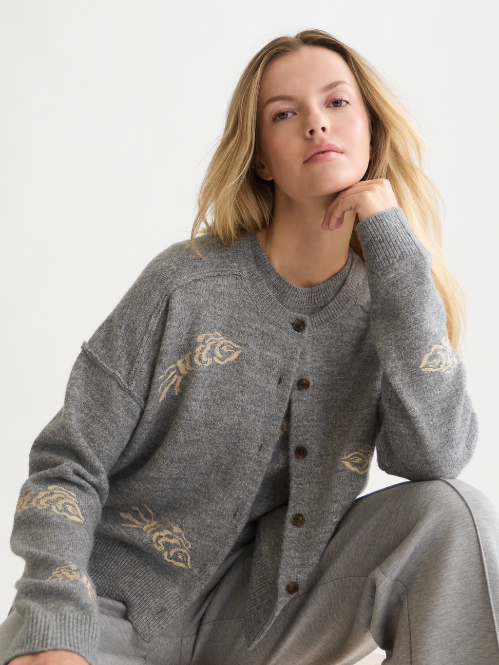 Embroidered Crewneck Boxy Cardigan
