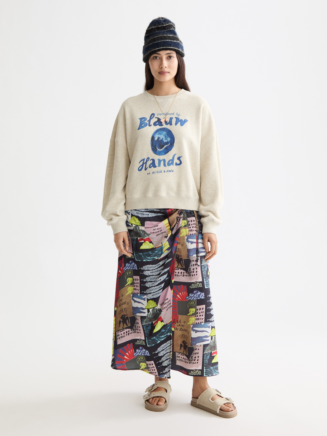 oversized graphic sweatshirt