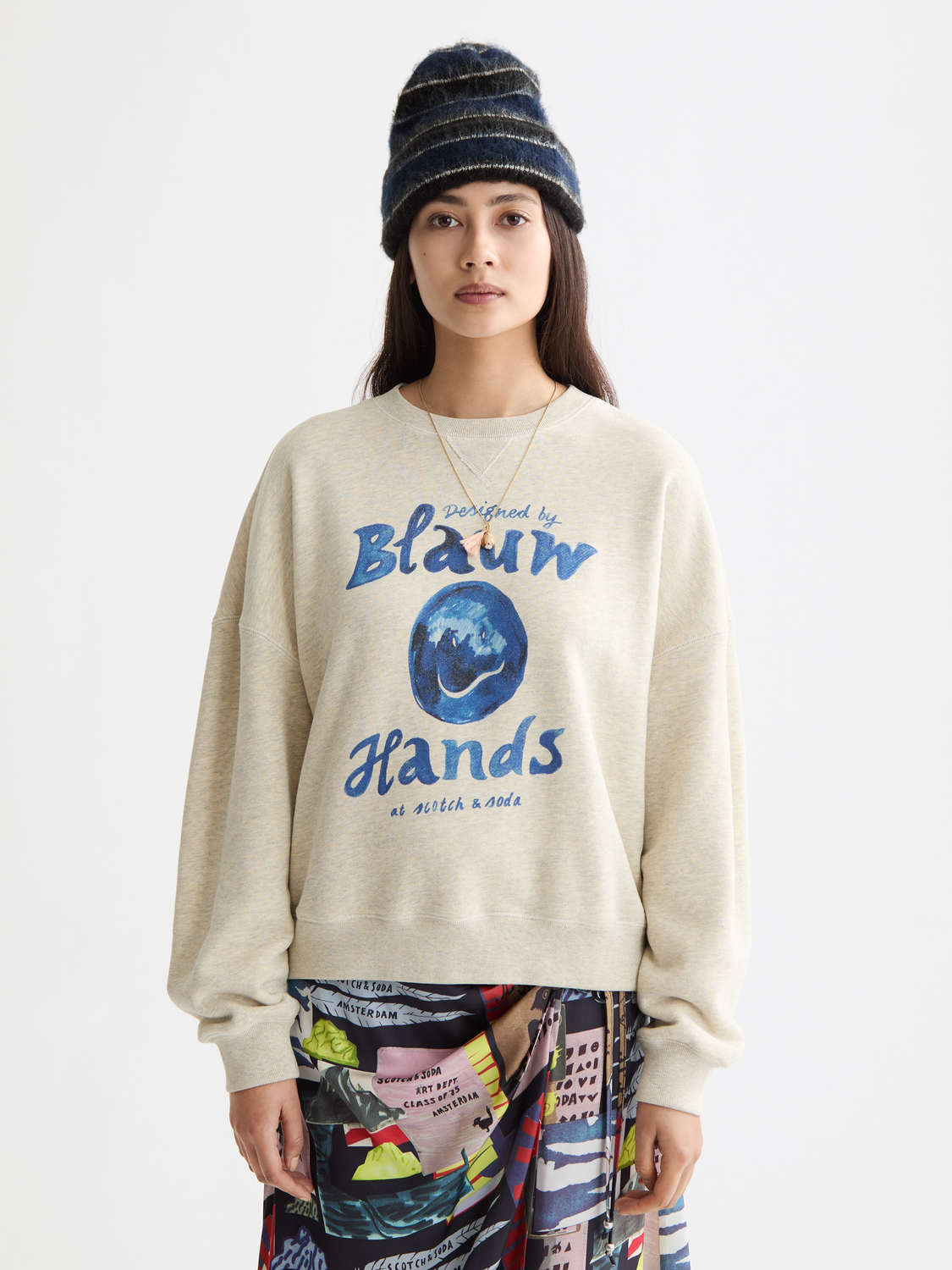 oversized graphic sweatshirt