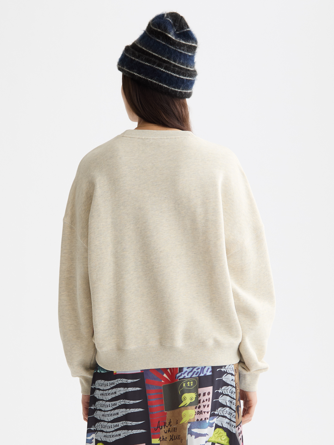 oversized graphic sweatshirt