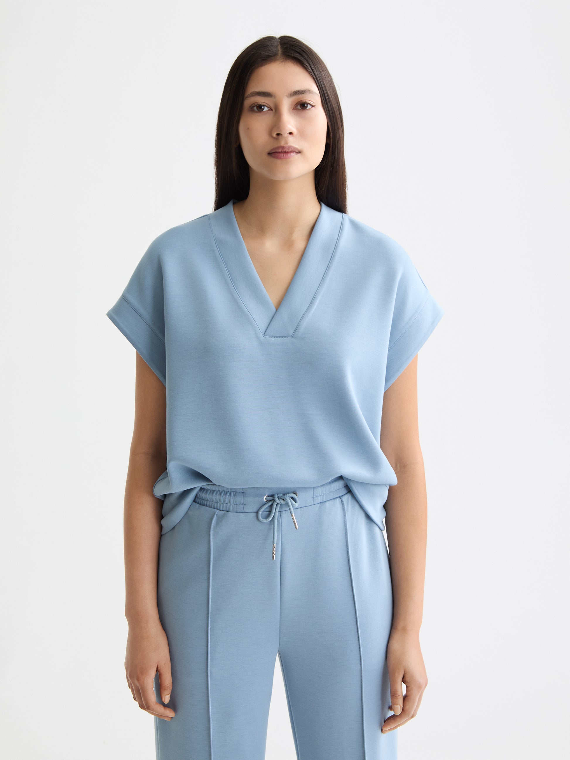 V-neck sleeveless modal sweatshirt