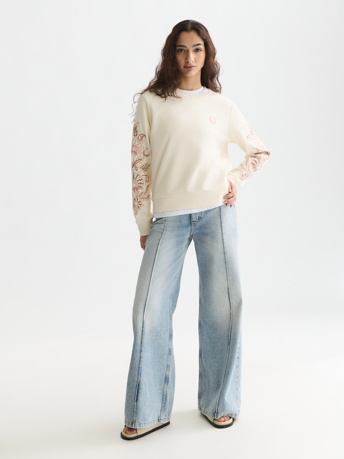 Embroidered regular-fit sweatshirt