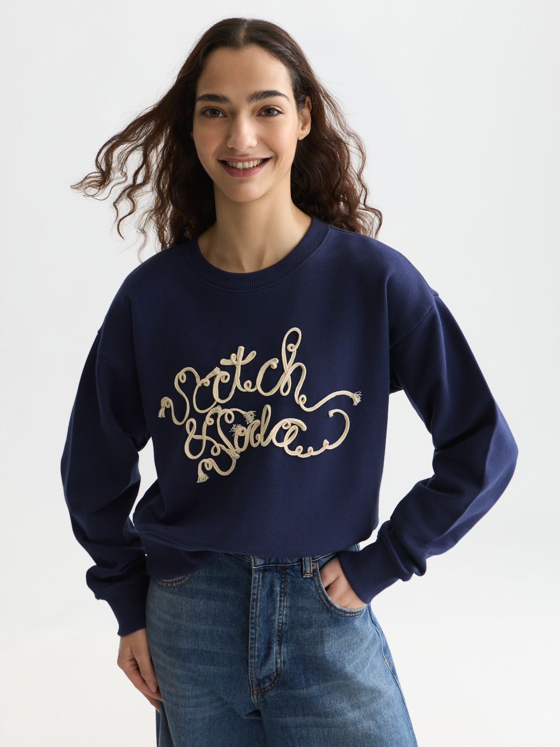 Ribbon embroidered loose sweatshirt