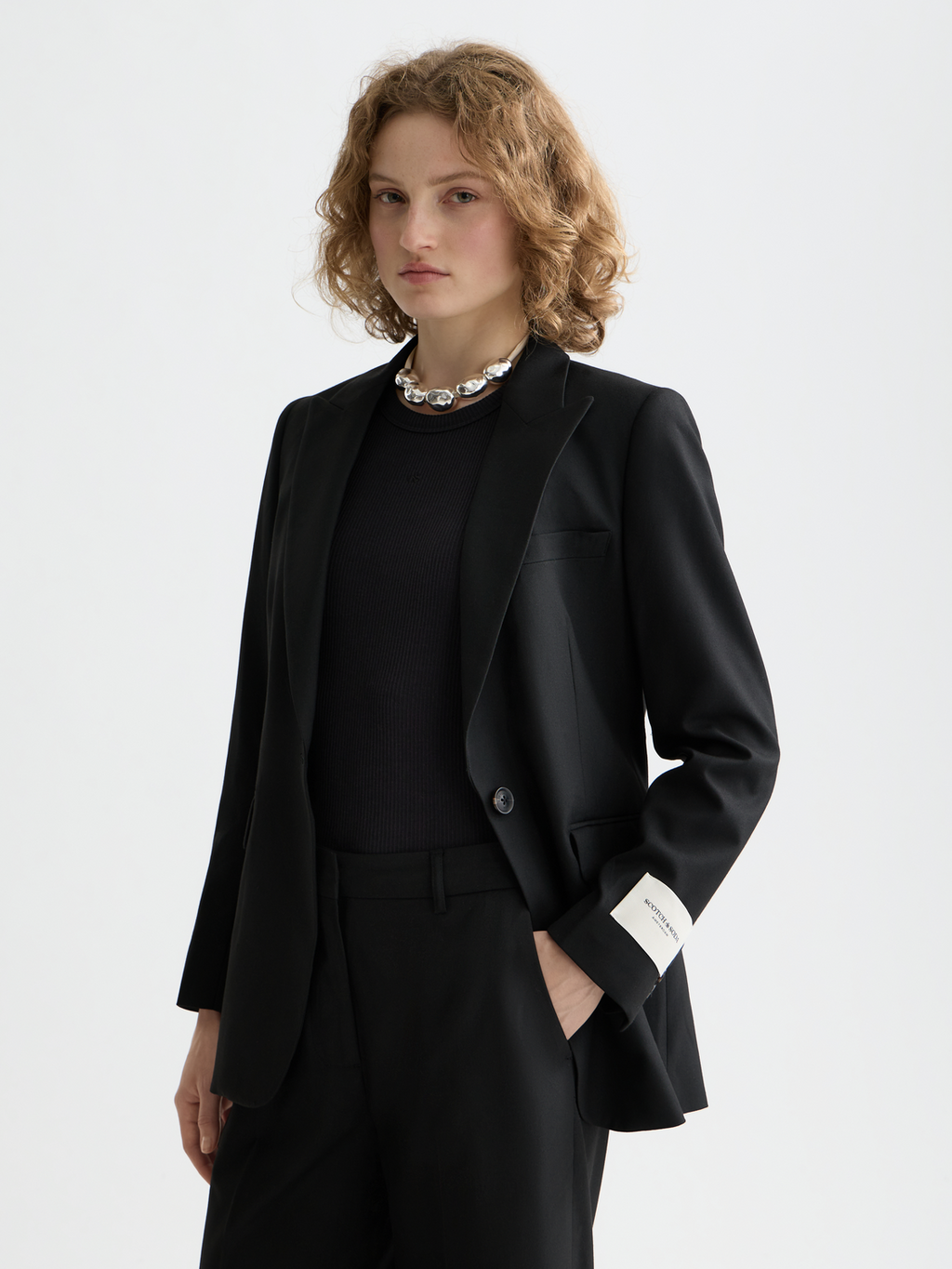 Essentials fitted blazer - BLACK